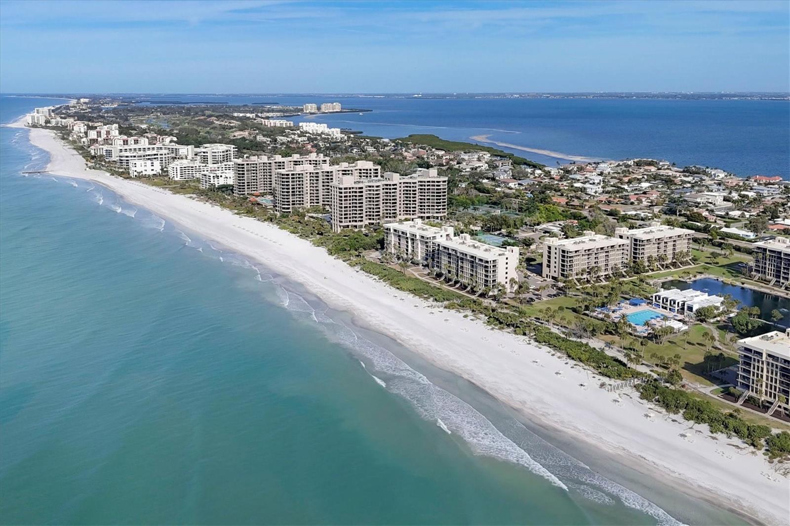 BEACHPLACE 1 - Residential