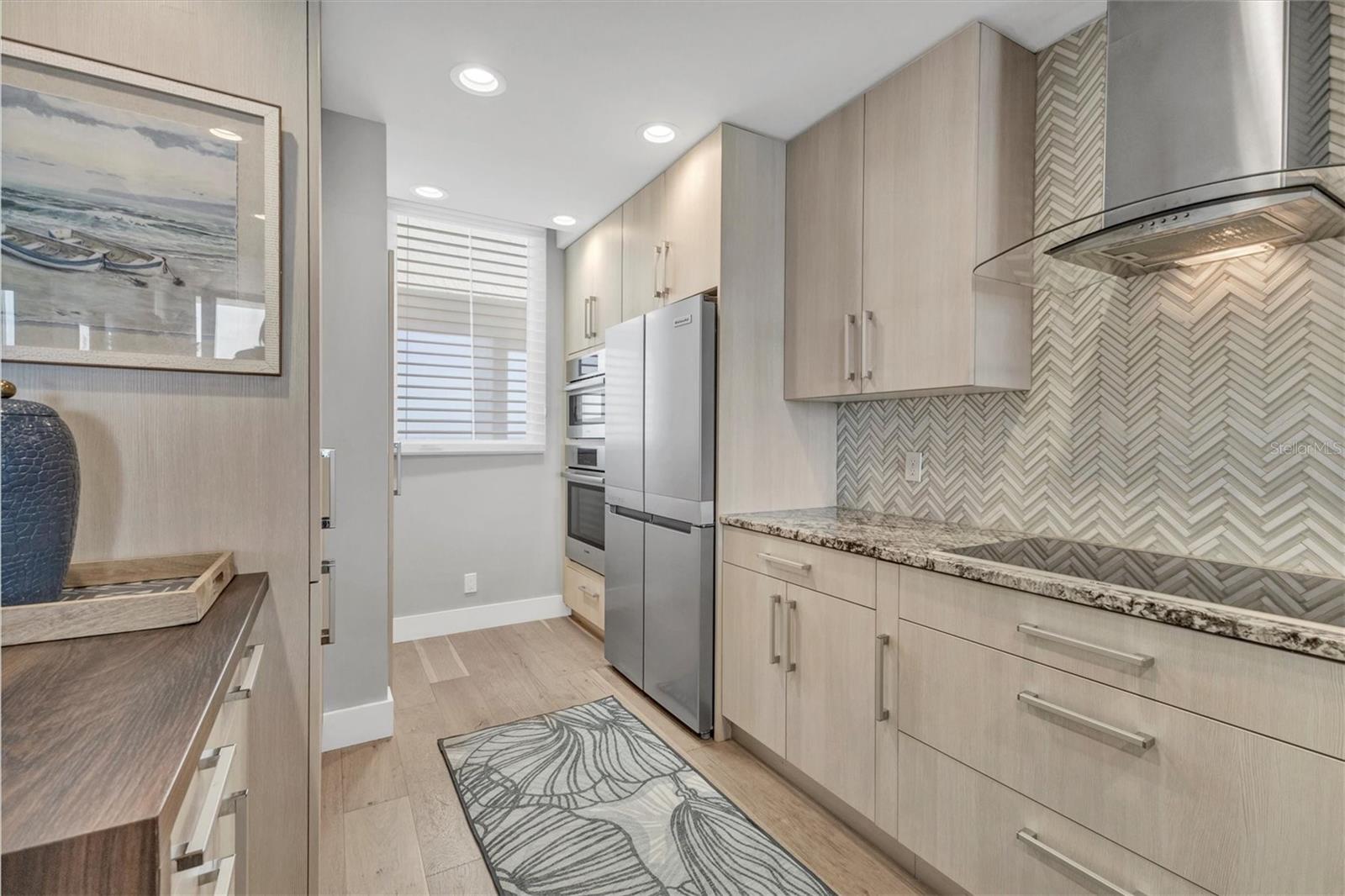 BEACHPLACE 1 - Residential