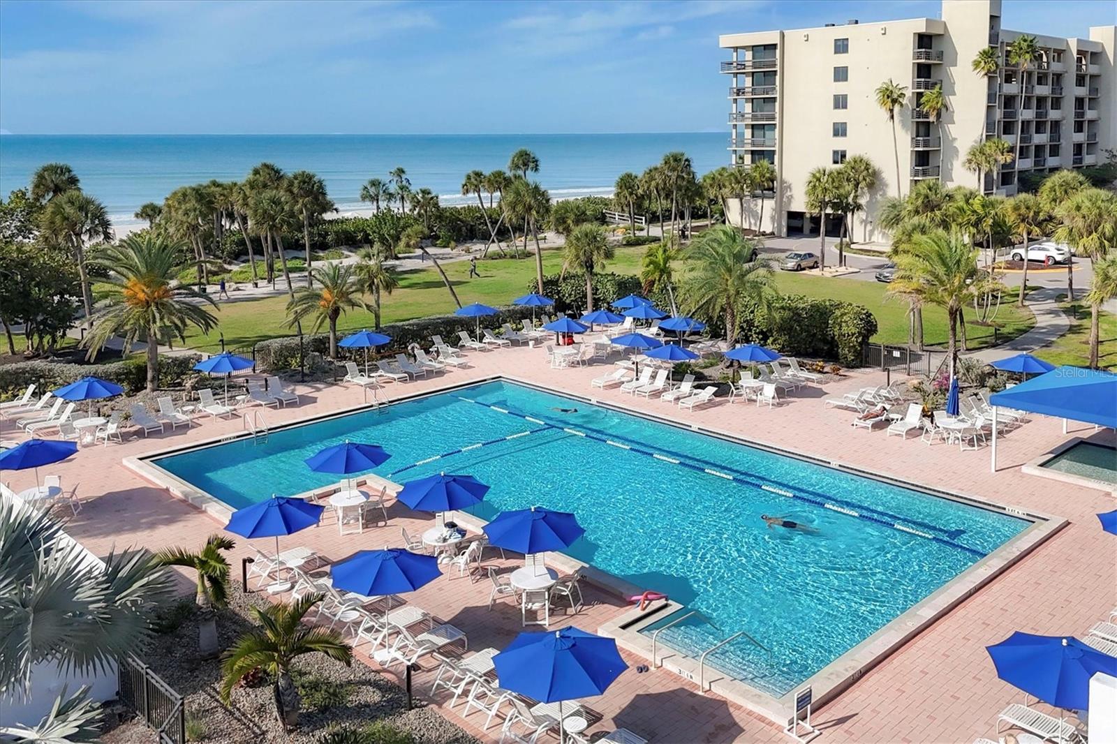 BEACHPLACE 1 - Residential