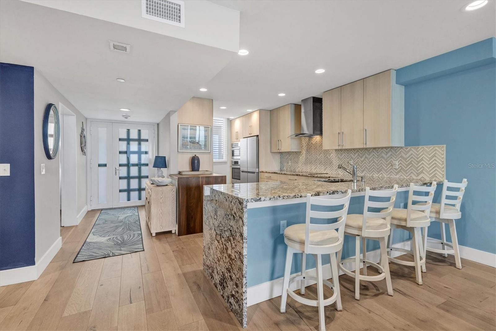 BEACHPLACE 1 - Residential