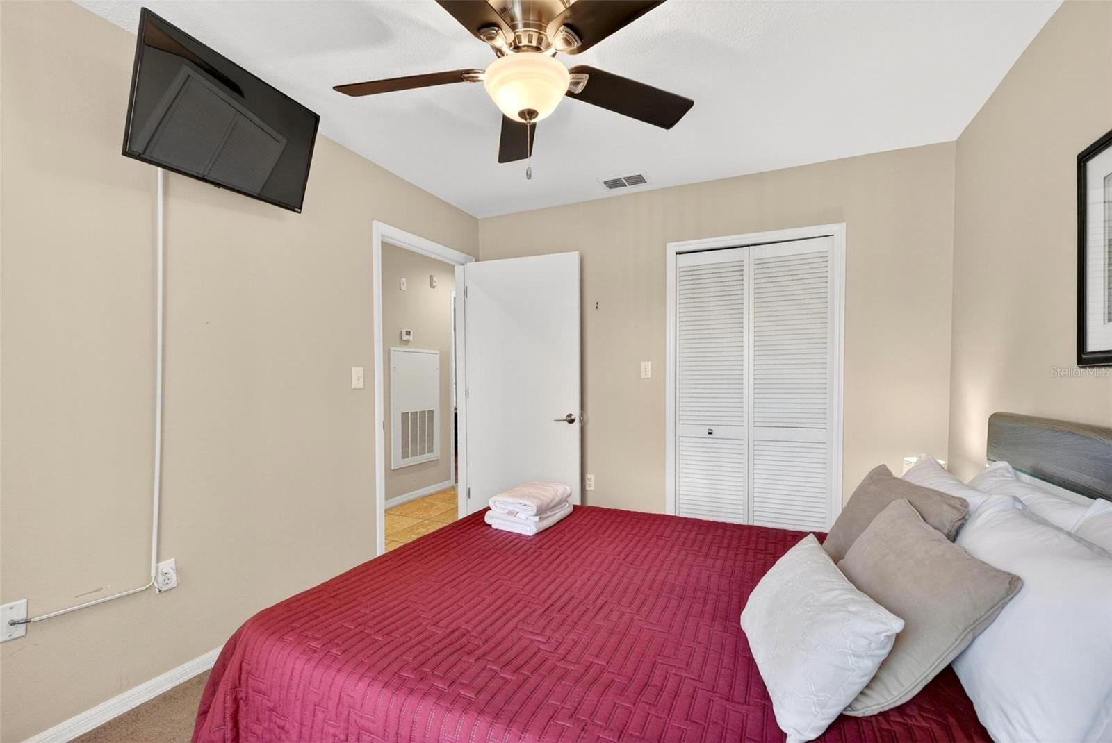 VILLAS AT ISLAND CLUB PH 9 - Residential