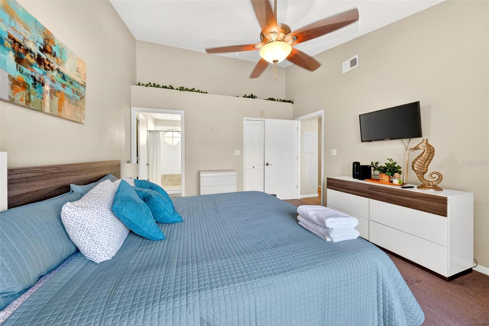 VILLAS AT ISLAND CLUB PH 9 - Residential