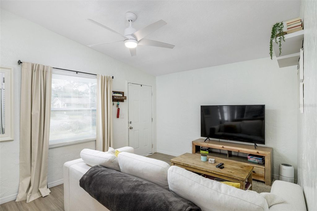 Photo of 2356 Kingston Street S, St Petersburg, FL 33711 (MLS # A4666530)