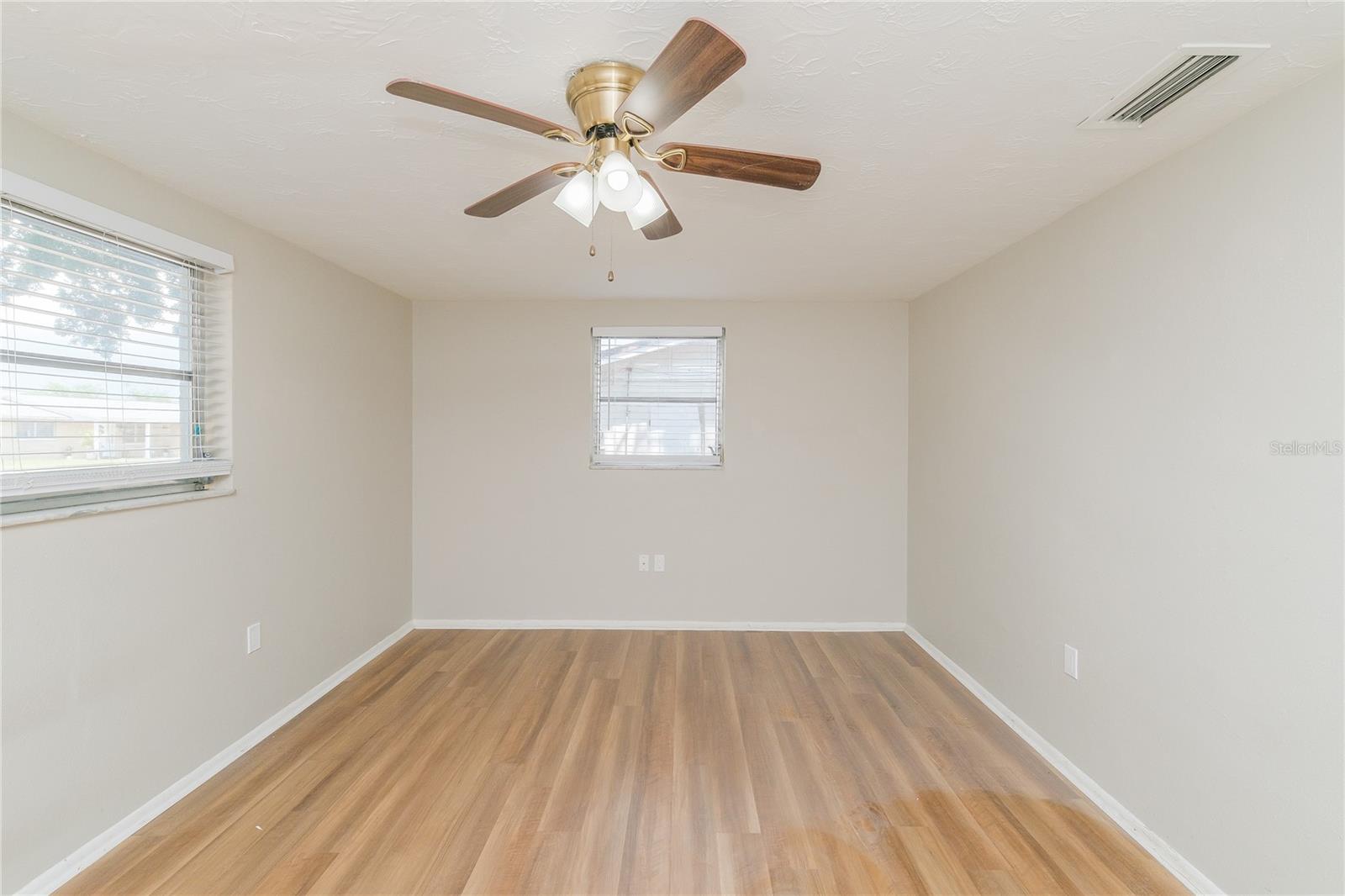 LA VILLA GARDENS - Residential Lease