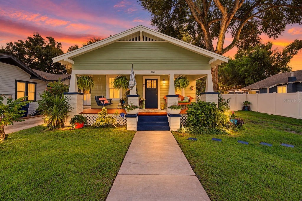 Photo of 809 E Flora Street, Tampa, FL 33604 (MLS # TB8554632)