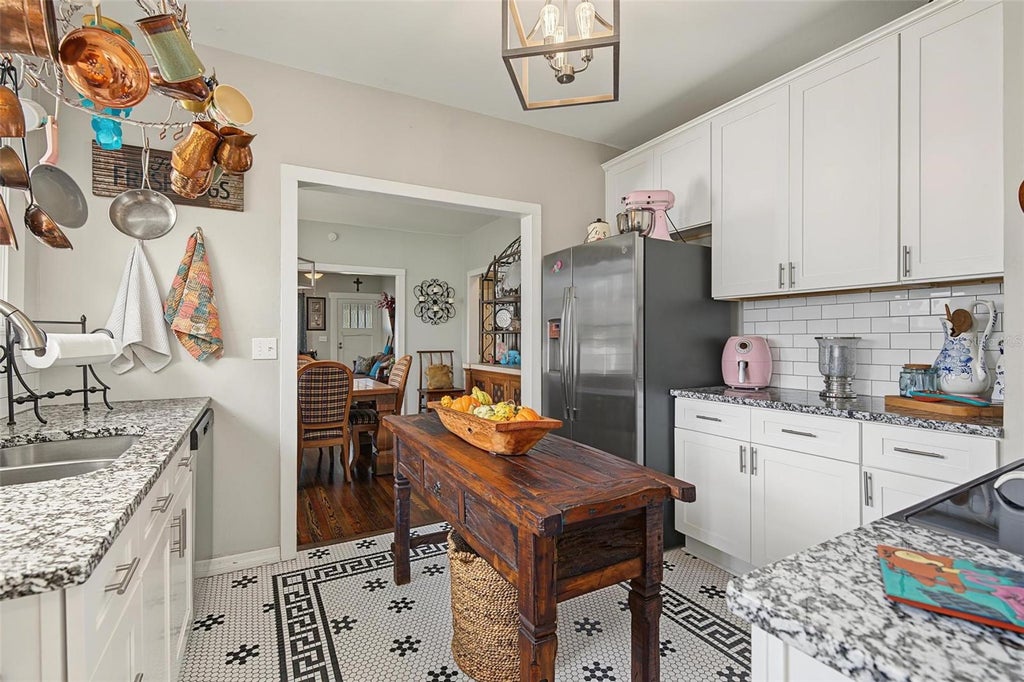 Photo of 809 E Flora Street, Tampa, FL 33604 (MLS # TB8554632)