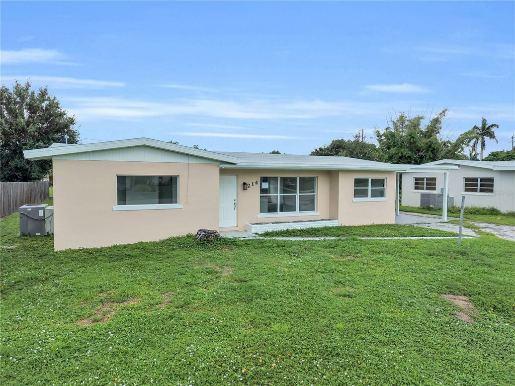 Photo of 214 W Grace Street, Punta Gorda, FL 33950 (MLS # C7530183)