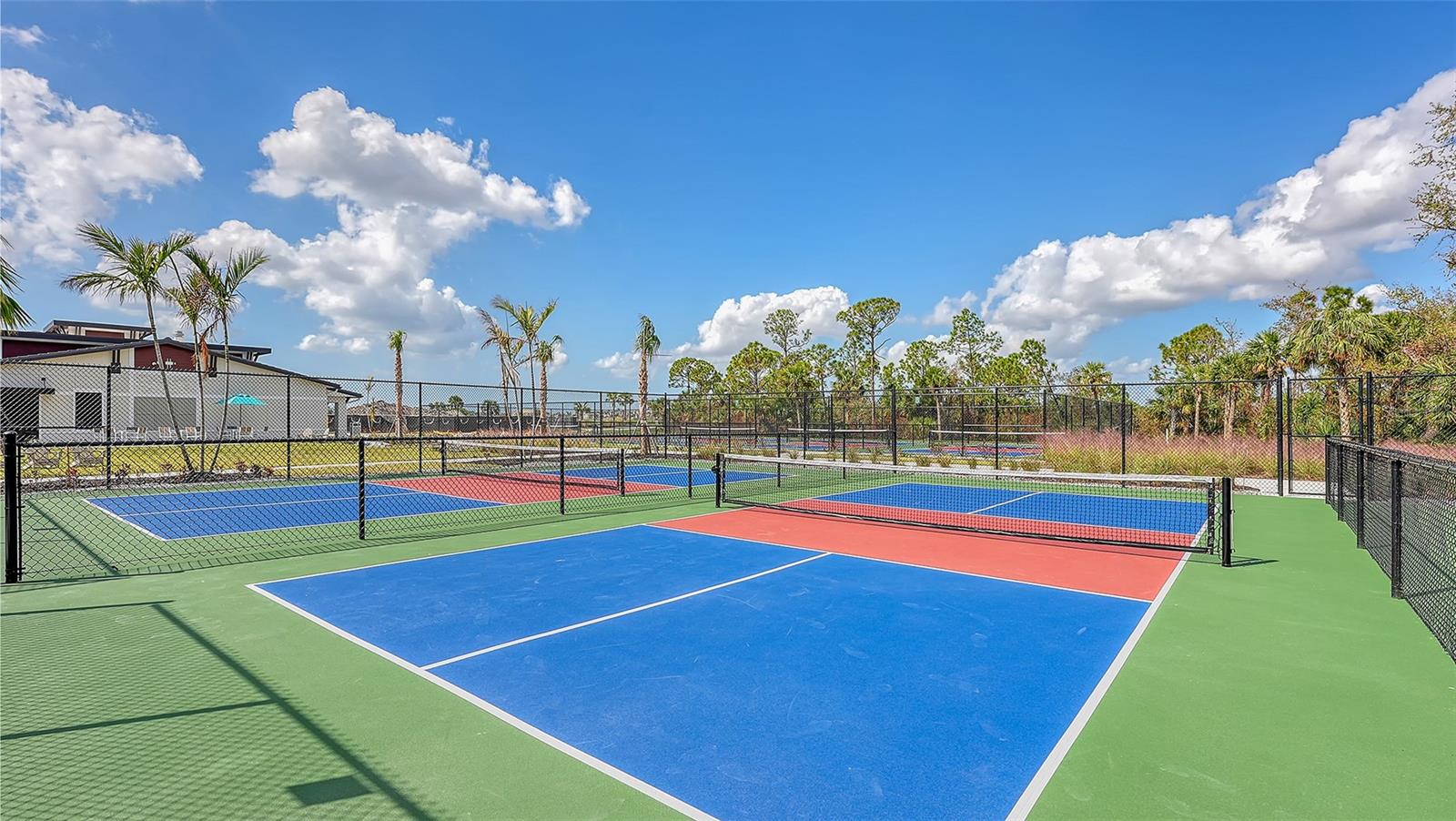 WELLEN PARK GOLF & COUNTRY CLUB - Residential Lease