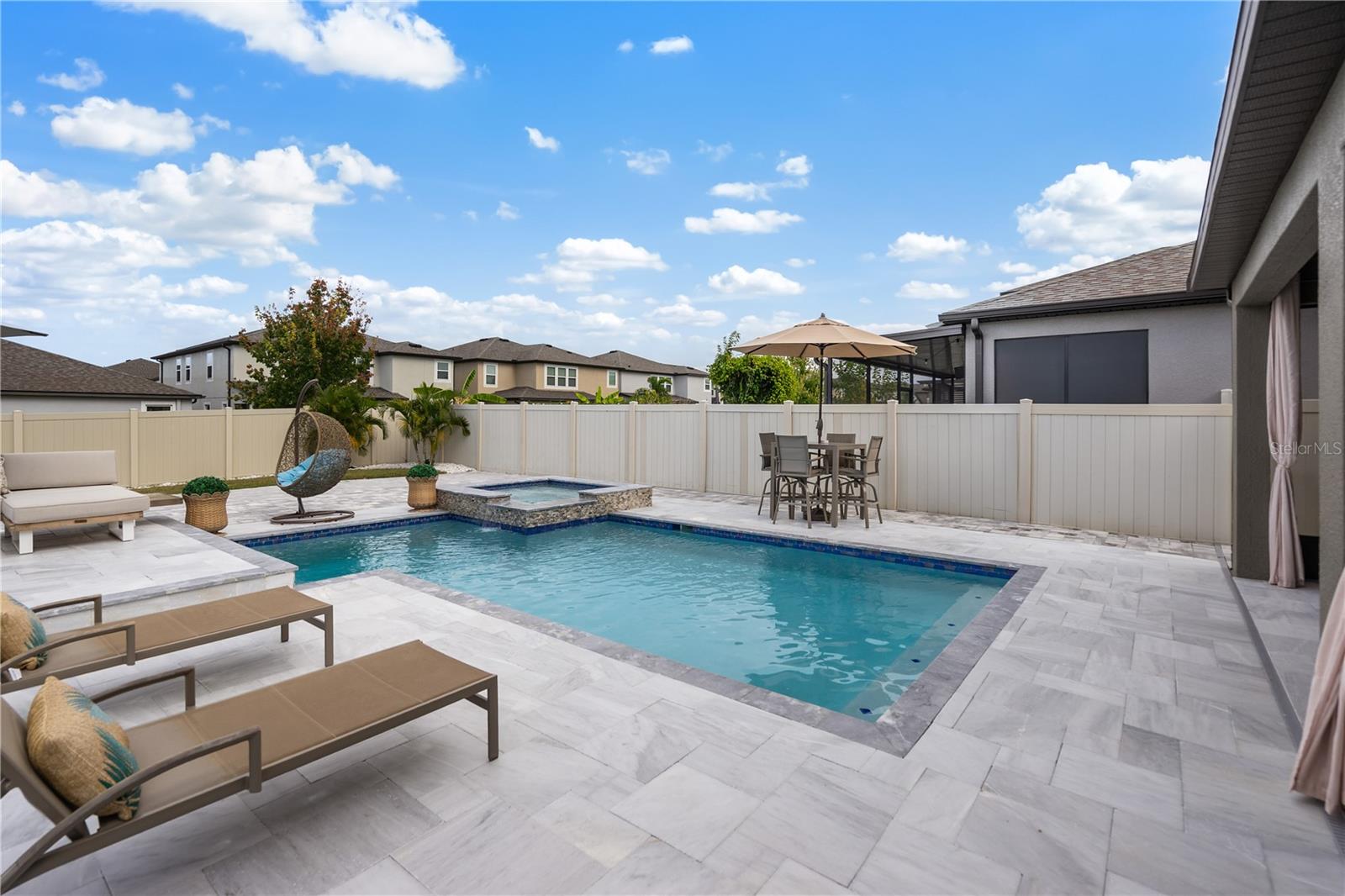 VENTANA GRVS PH I - Residential