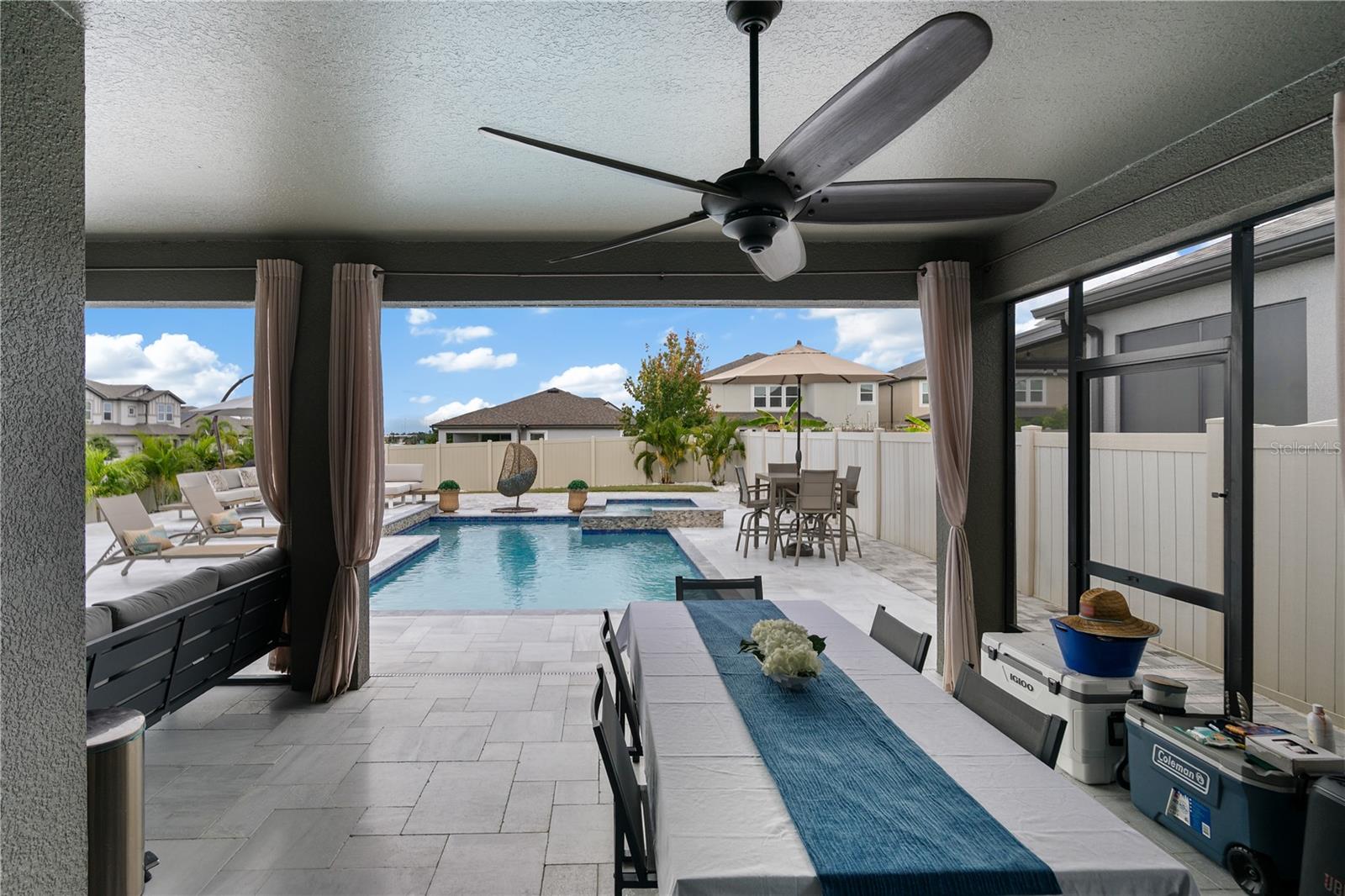 VENTANA GRVS PH I - Residential