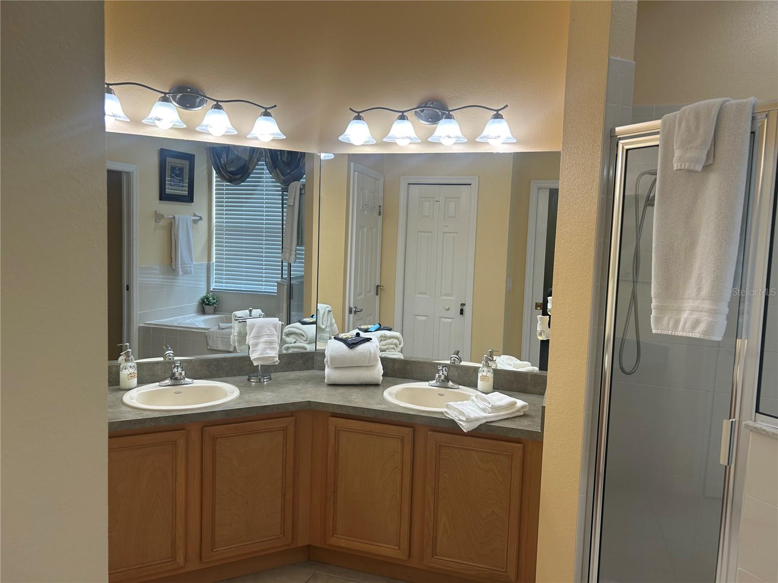 CALABAY PARK AT TOWER LAKE PH 02 - Residential