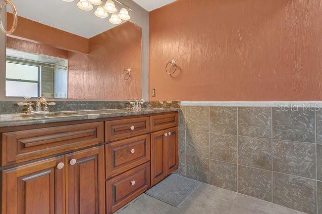 SILVER WOODS - Residential