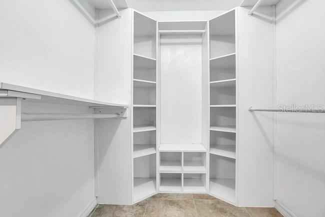 SILVER WOODS - Residential