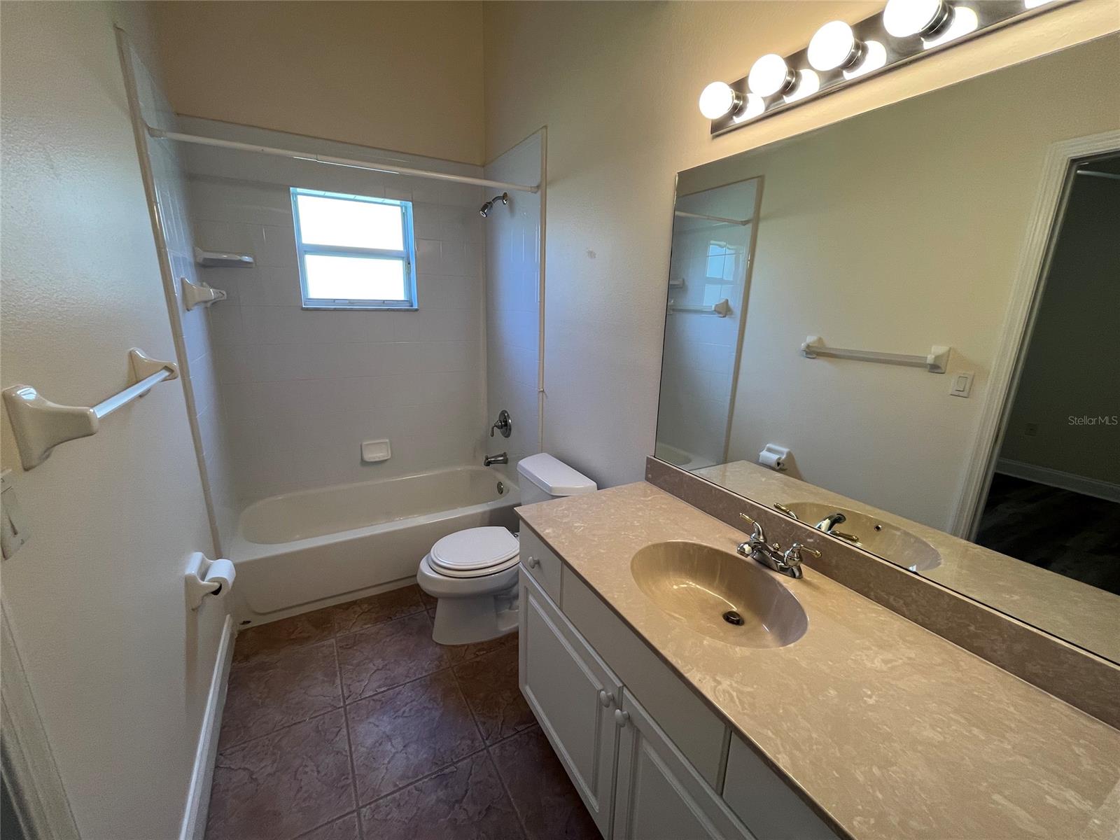 Royal Palm Pud Ph 02 - Residential Lease