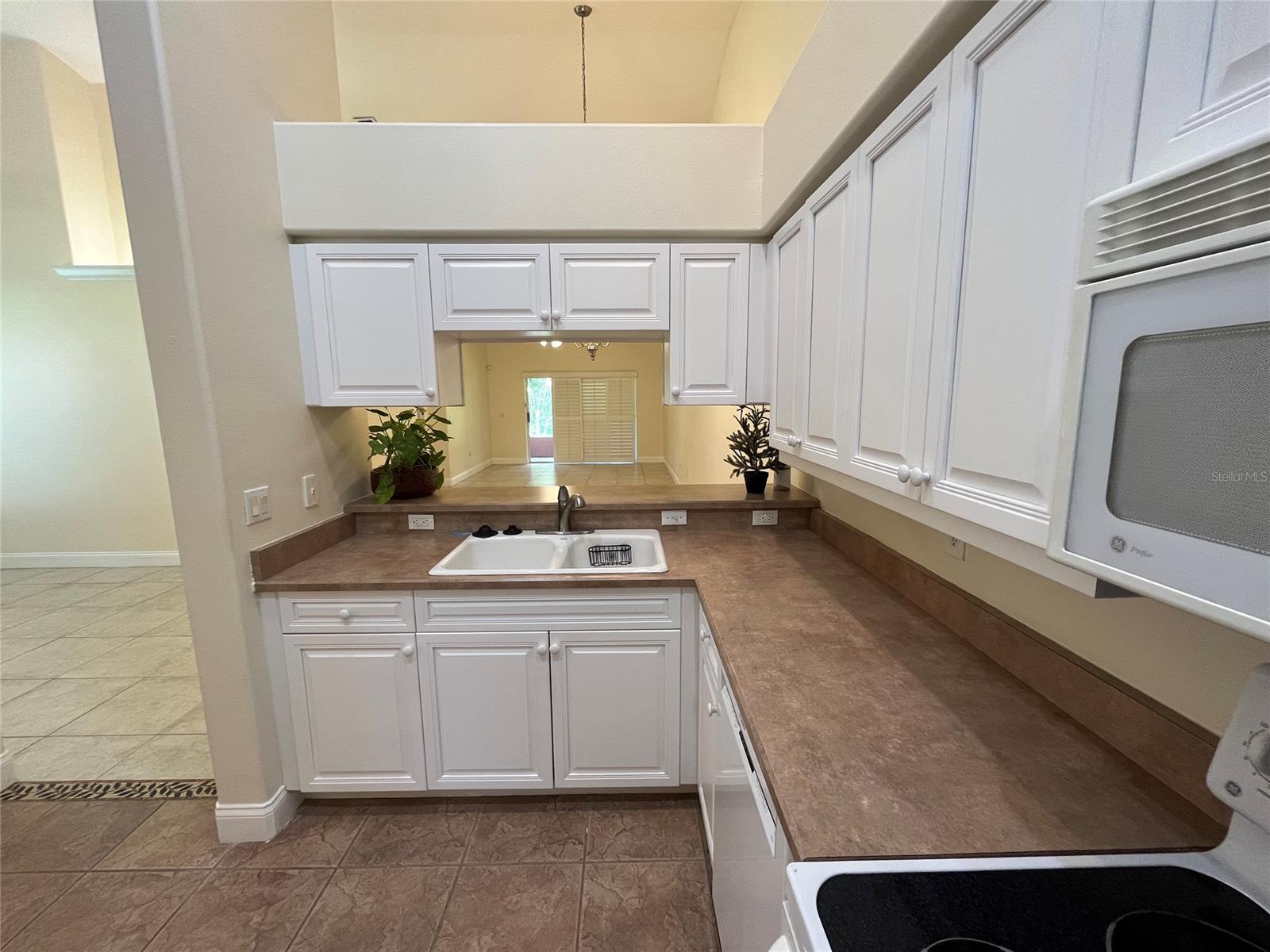 Royal Palm Pud Ph 02 - Residential Lease