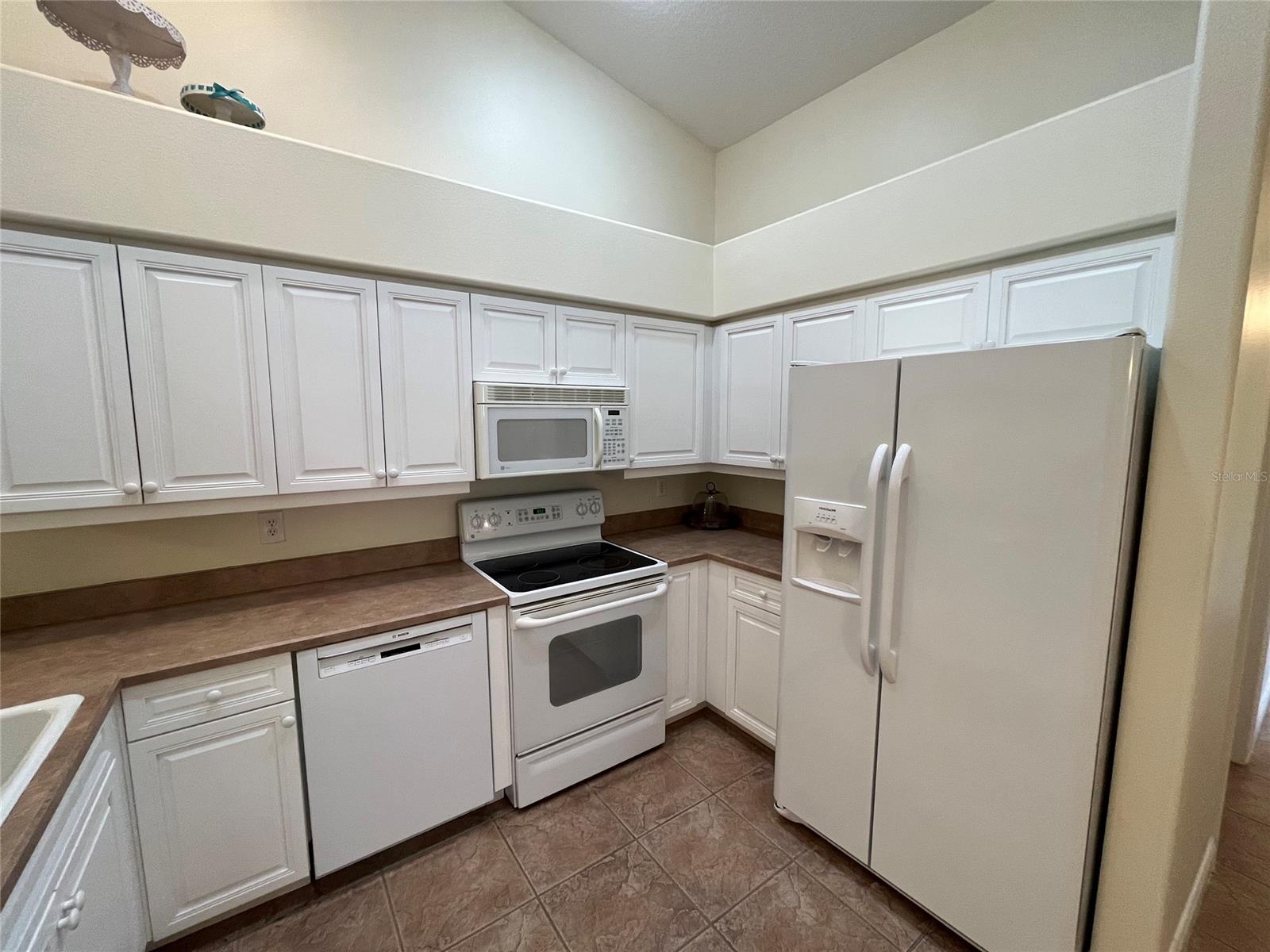 Royal Palm Pud Ph 02 - Residential Lease