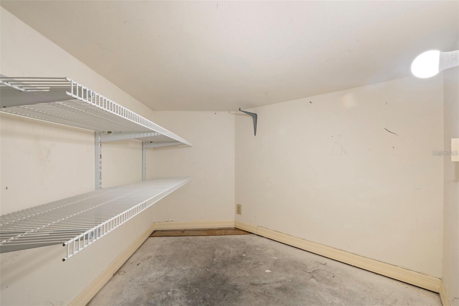 CHEVAL TENNIS VILLG CONDO 4 - Residential