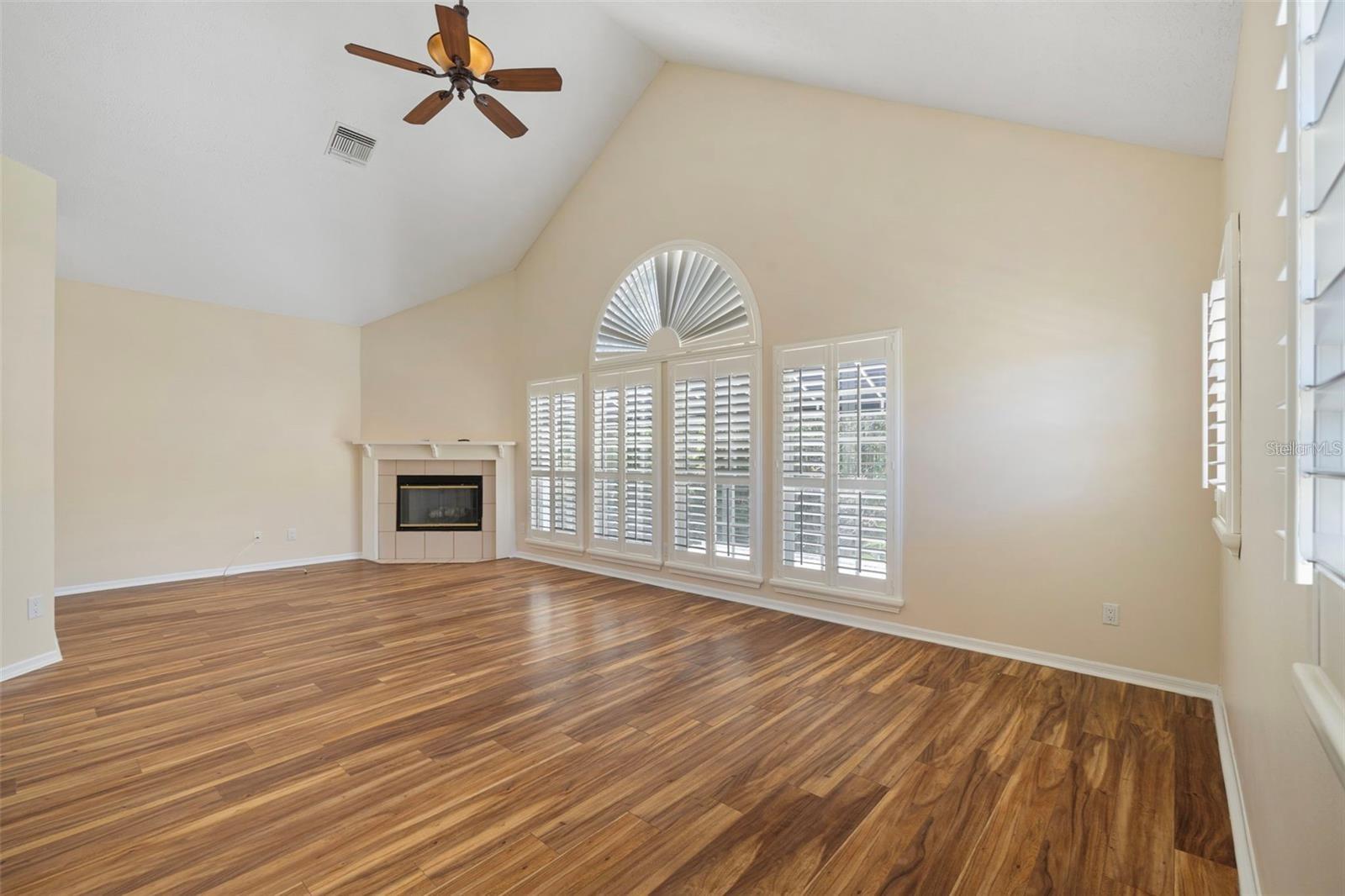 CHEVAL TENNIS VILLG CONDO 4 - Residential