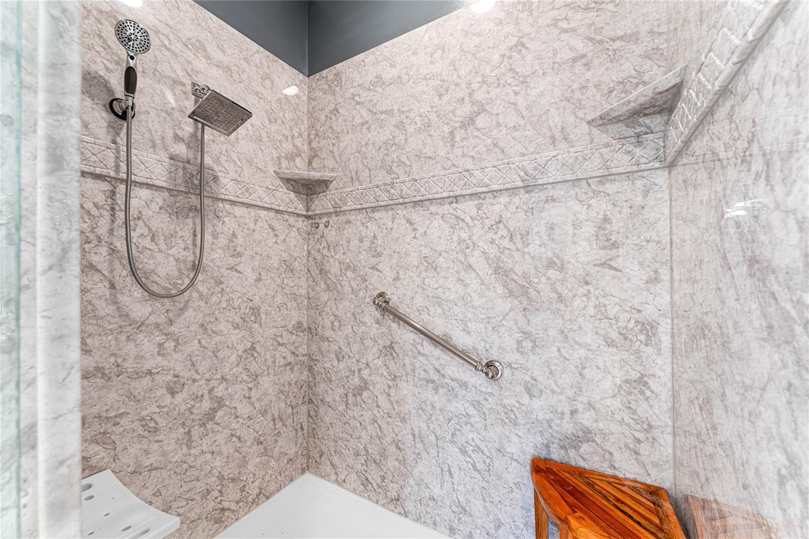 WILLOW BEND - Residential