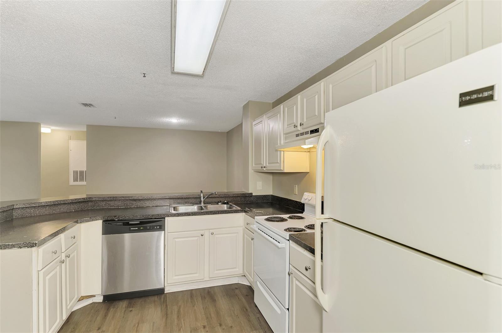 VINTAGE GRAND - Residential