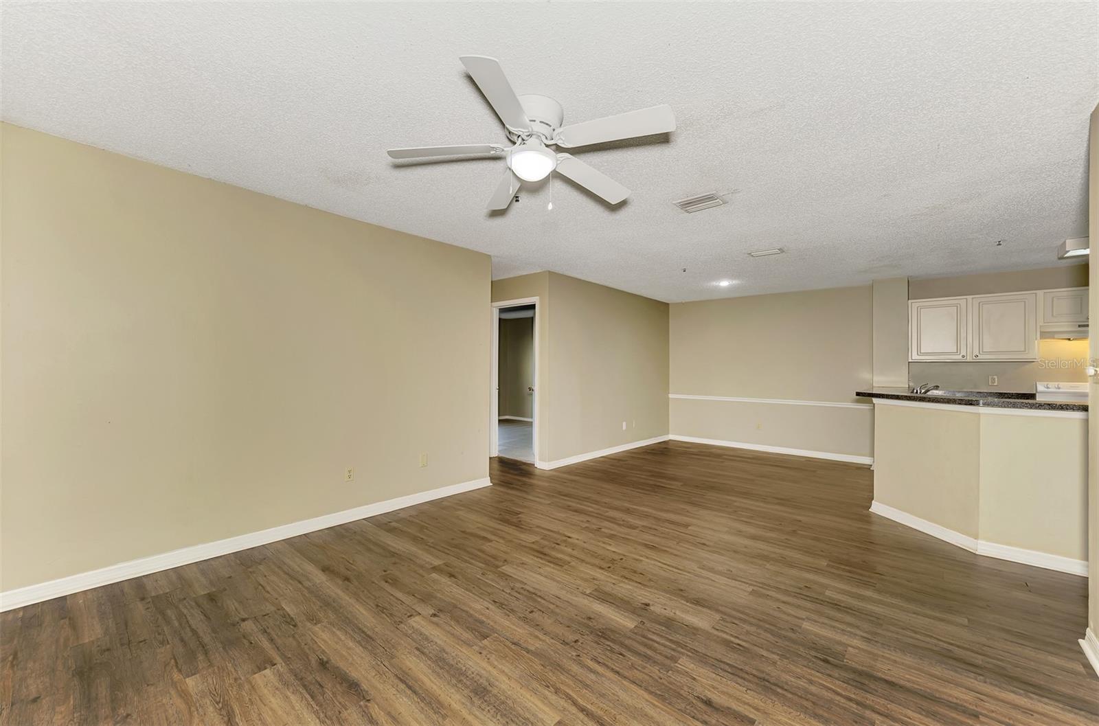 VINTAGE GRAND - Residential