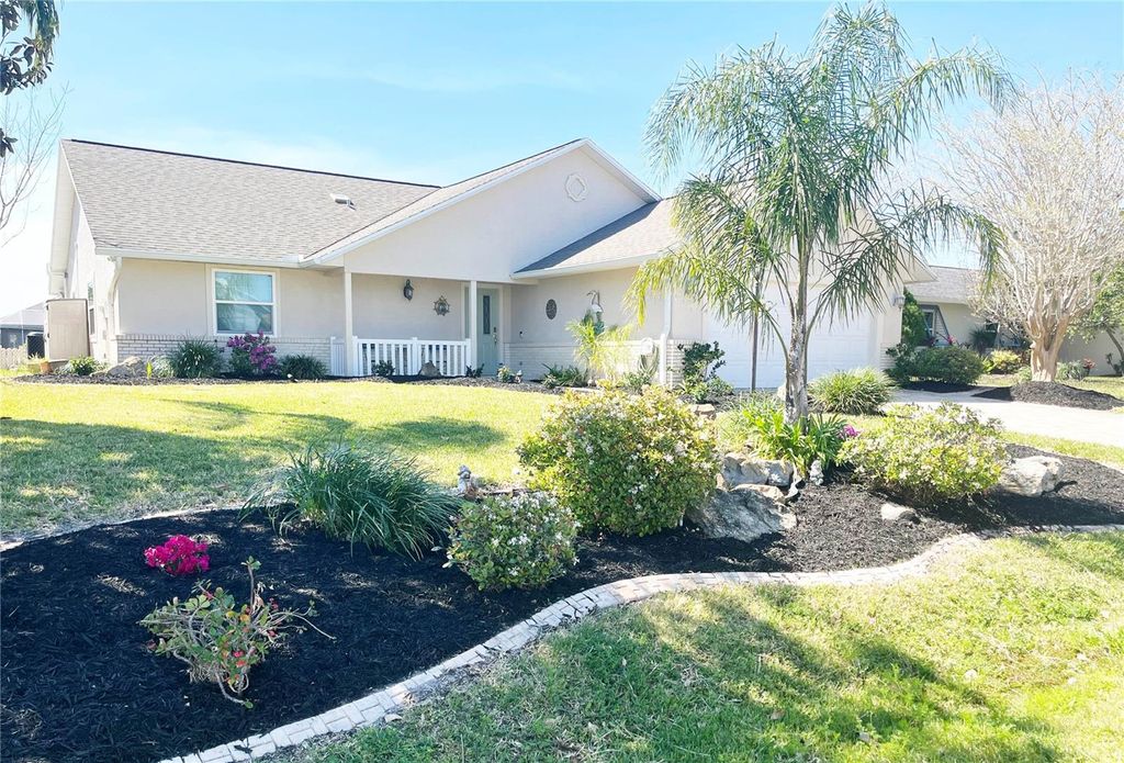Photo of 20 Cormorant Court, Palm Coast, FL 32137 (MLS # FC315748)