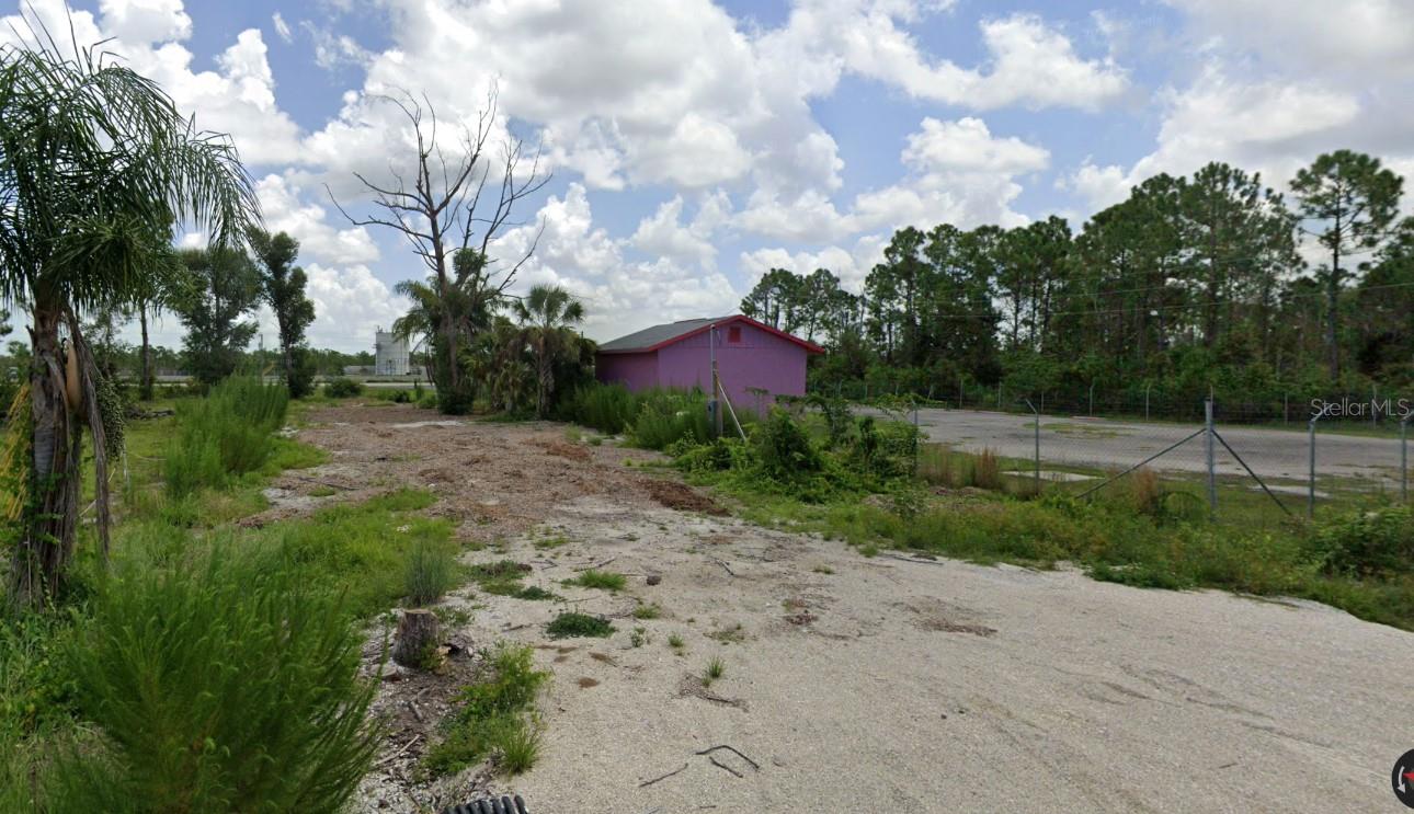 Prime Commercial Lot Available in Punta Gorda, FL 33955! Commercial general zoning allows for multiple uses. Fully Clean and extra Elevation.
This versatile commercial general-zoned property offers an excellent opportunity for development in a growing area of Charlotte County. Situated on a high-visibility roadway with easy access to US-41 and I-75, this lot supports a wide range of permitted commercial uses including retail, office, service-based businesses, and more—ideal for investors or business owners seeking long-term value.
The property features flat terrain and is located within proximity to residential neighborhoods, industrial areas, and other thriving commercial establishments. Utilities are nearby (buyer to verify), and no HOA or deed restrictions allow for maximum flexibility.
Don't miss this chance to invest in one of Southwest Florida's most dynamic markets.
Buyer to verify zoning and intended use with Charlotte County.