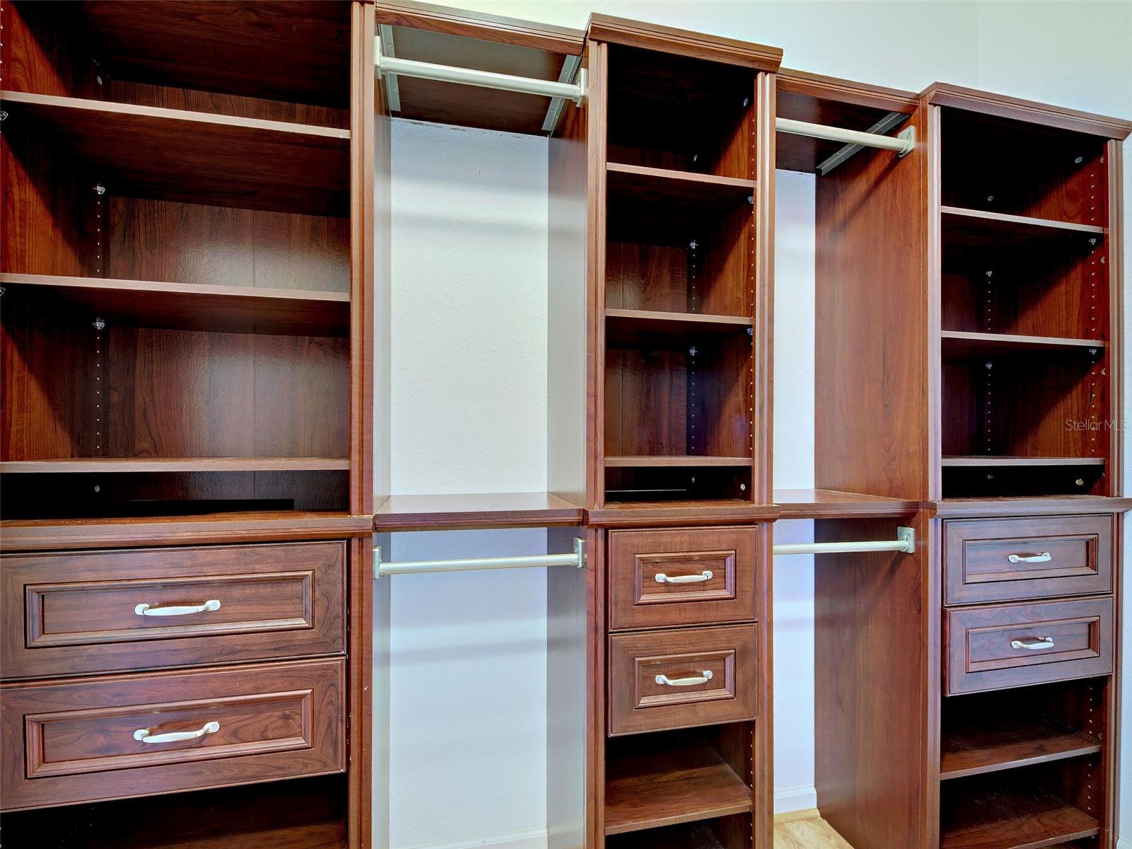 ROTONDA WEST-PINE VLY - Residential