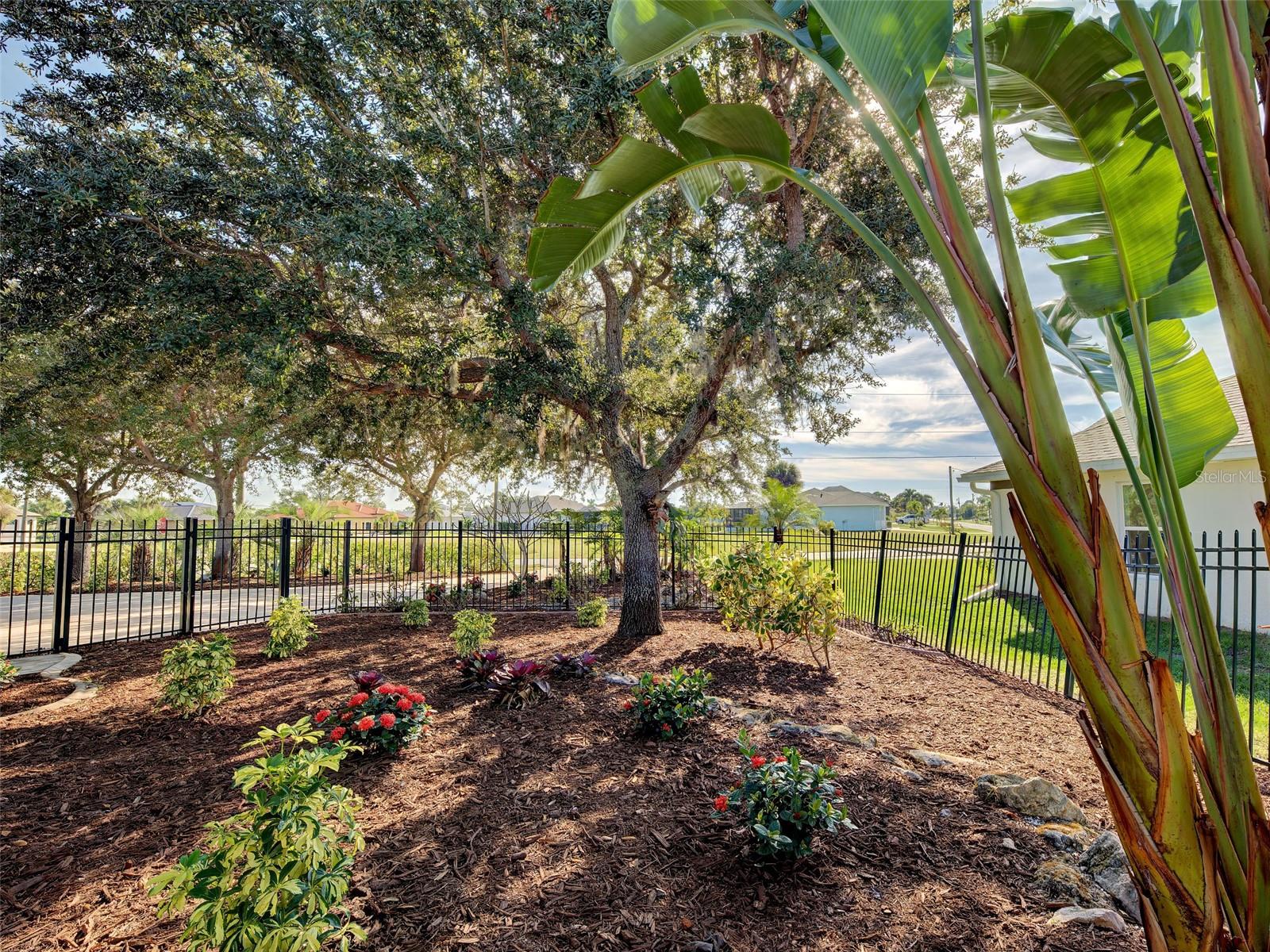 ROTONDA WEST-PINE VLY - Residential