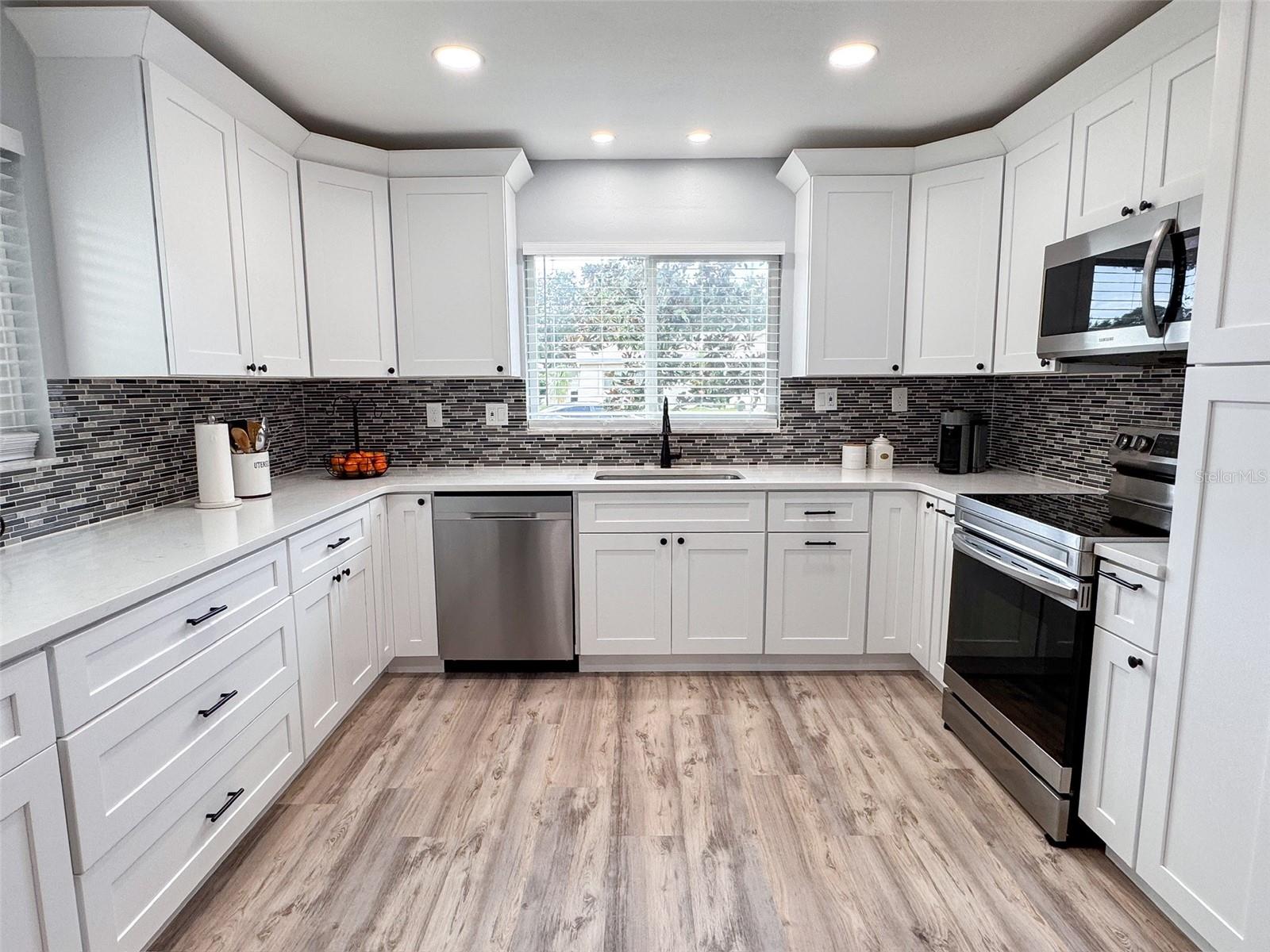 PINEBROOK ESTATES - Residential