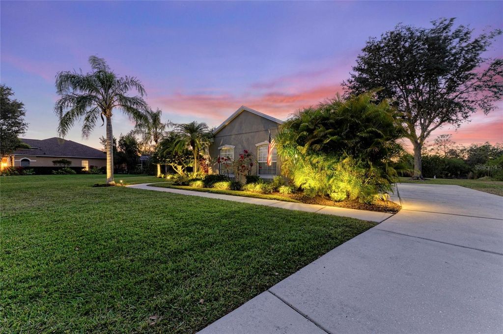Photo of 8243 Snowy Egret Place, Bradenton, FL 34202 (MLS # A4675966)