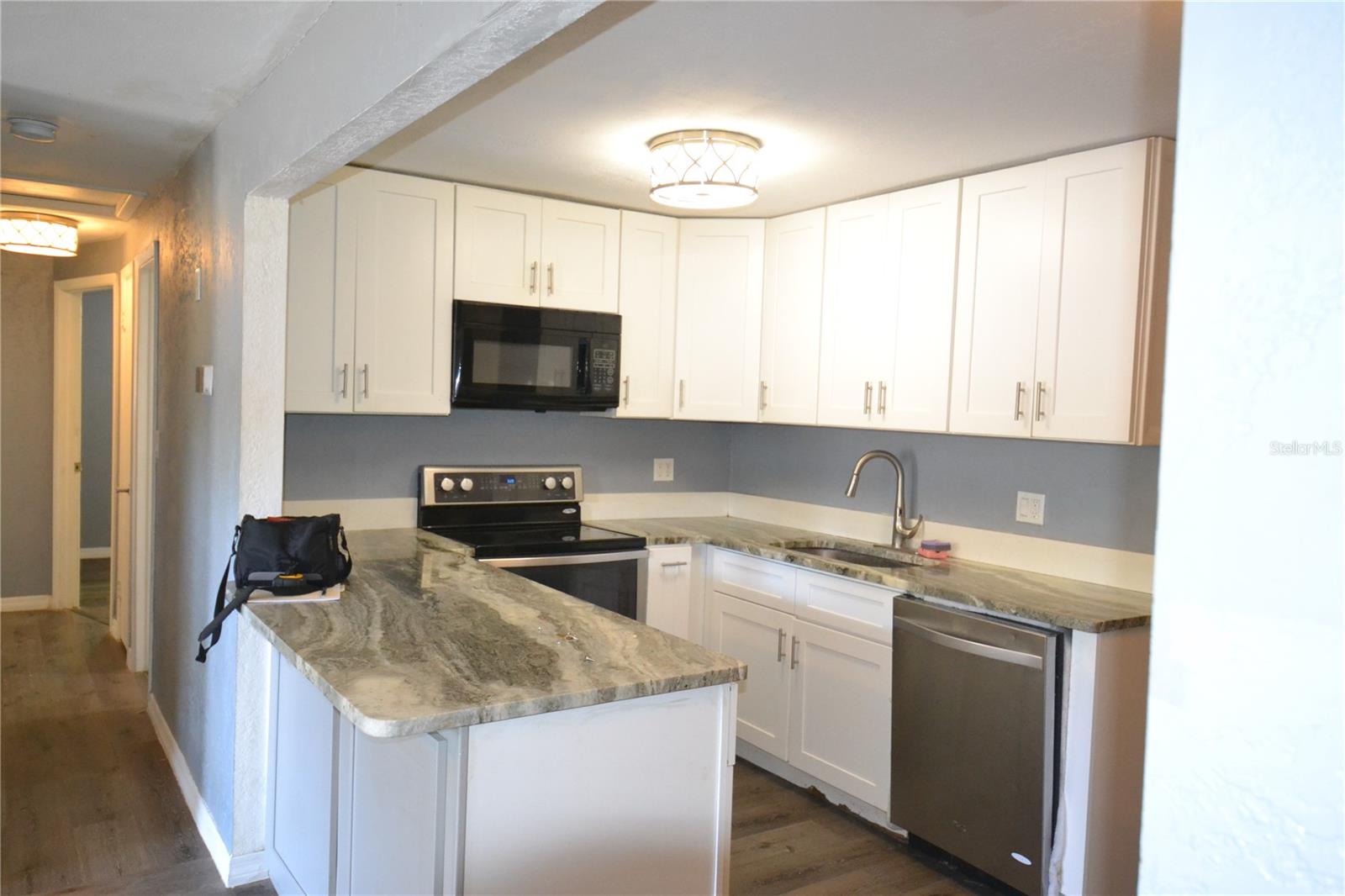 SOUTHERN COMFORT HOMES UNIT 1-A - Residential Lease