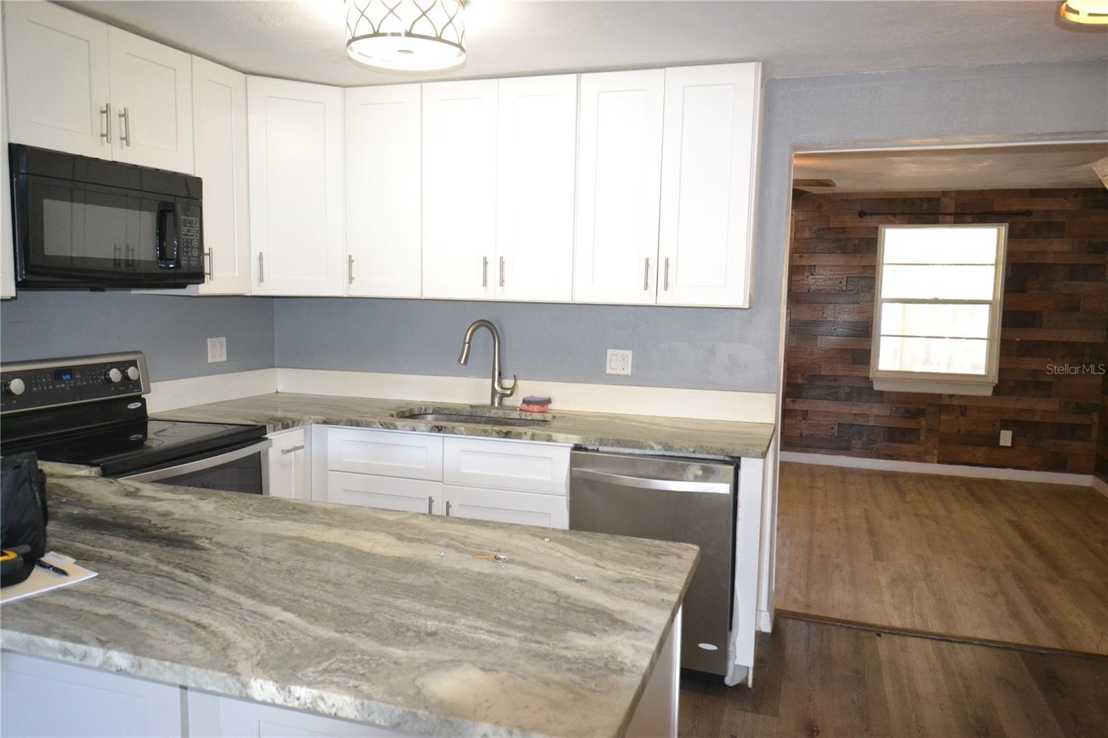 SOUTHERN COMFORT HOMES UNIT 1-A - Residential Lease