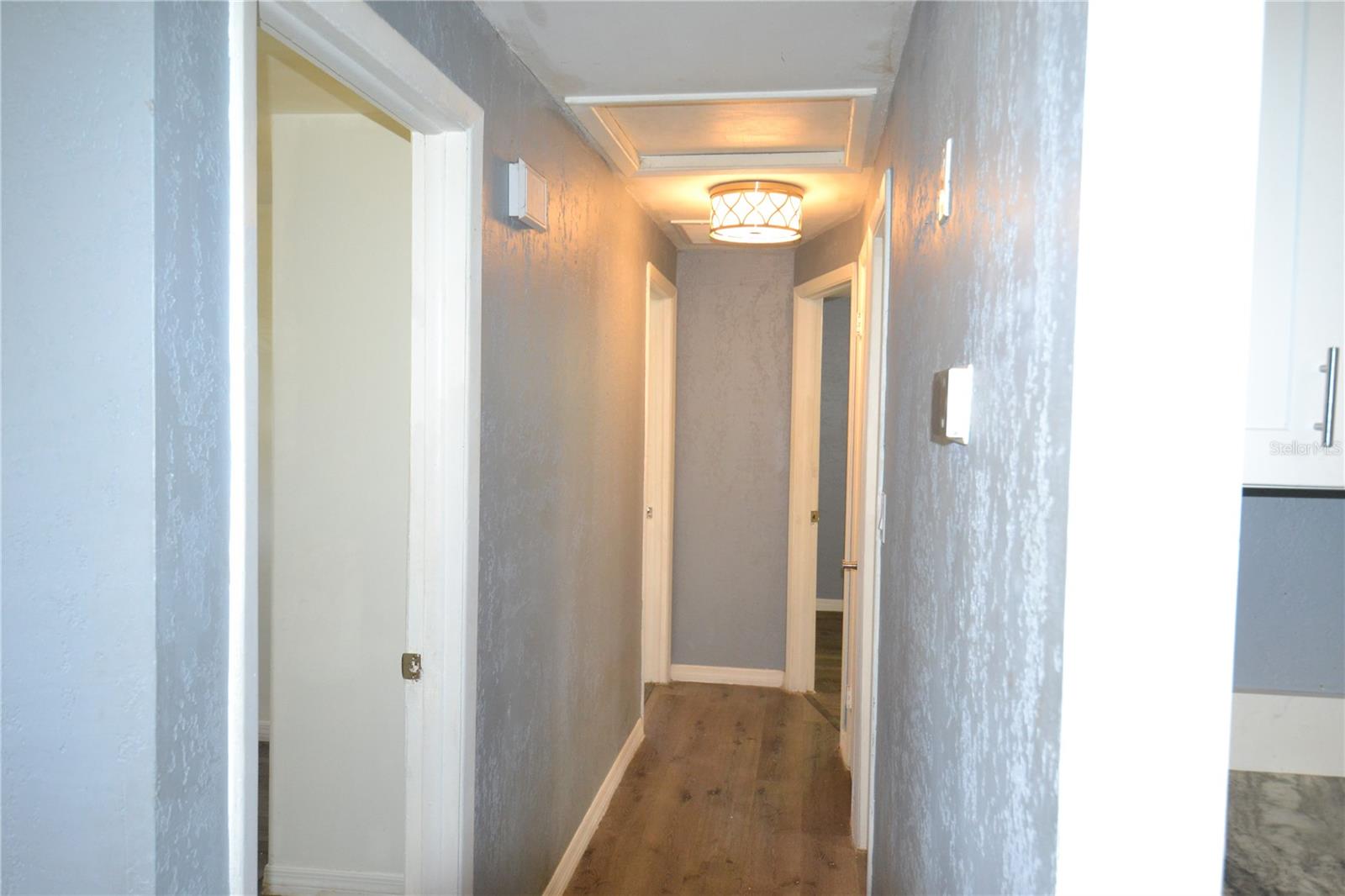 SOUTHERN COMFORT HOMES UNIT 1-A - Residential Lease