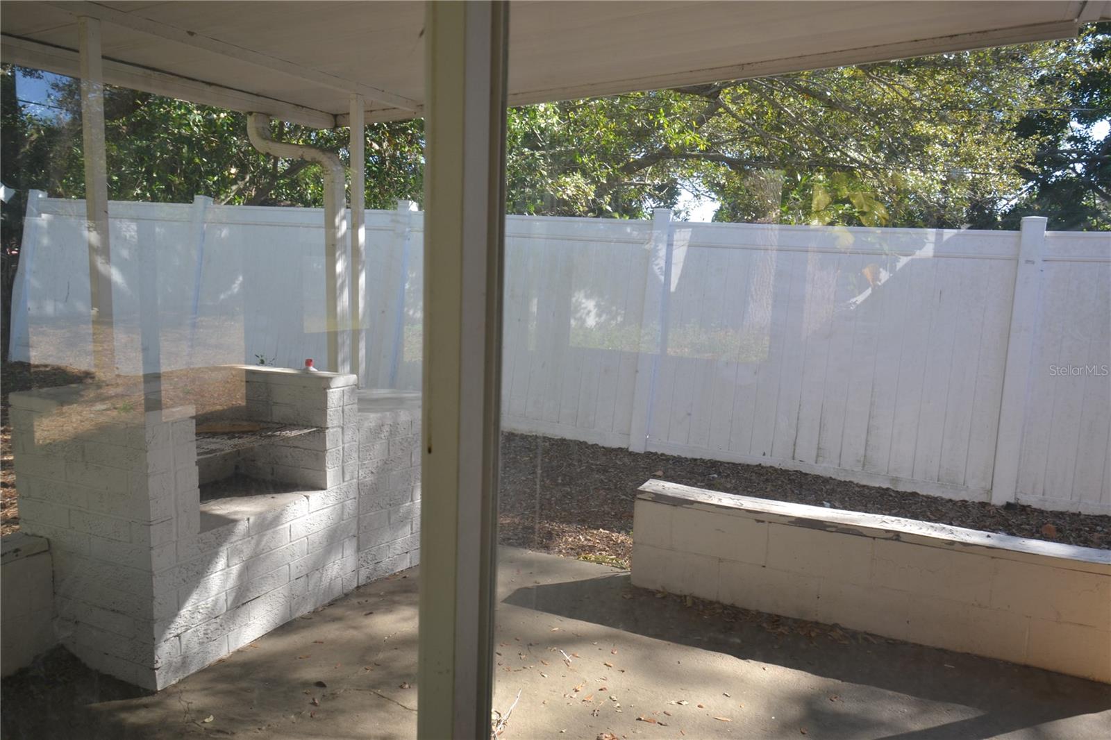 SOUTHERN COMFORT HOMES UNIT 1-A - Residential Lease