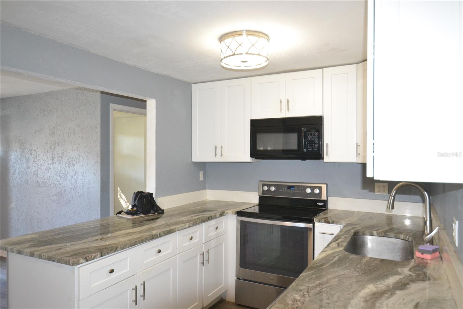 SOUTHERN COMFORT HOMES UNIT 1-A - Residential Lease