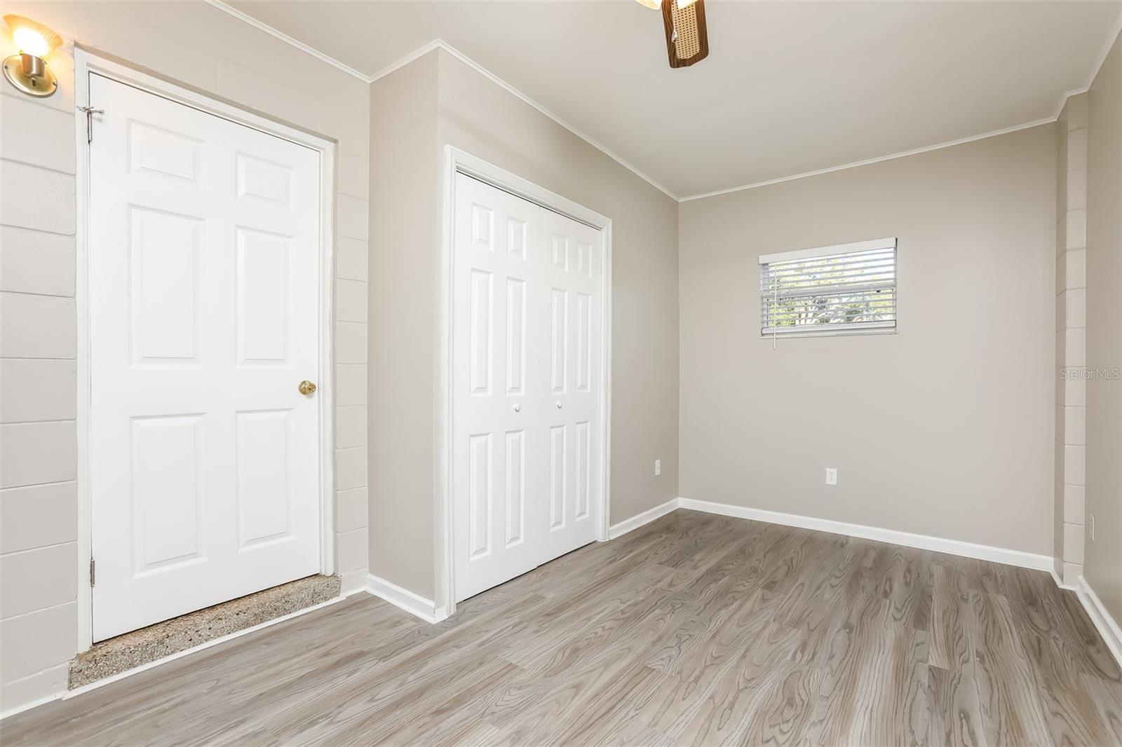 PRAIRIE LAKE HEIGHTS - Residential Lease