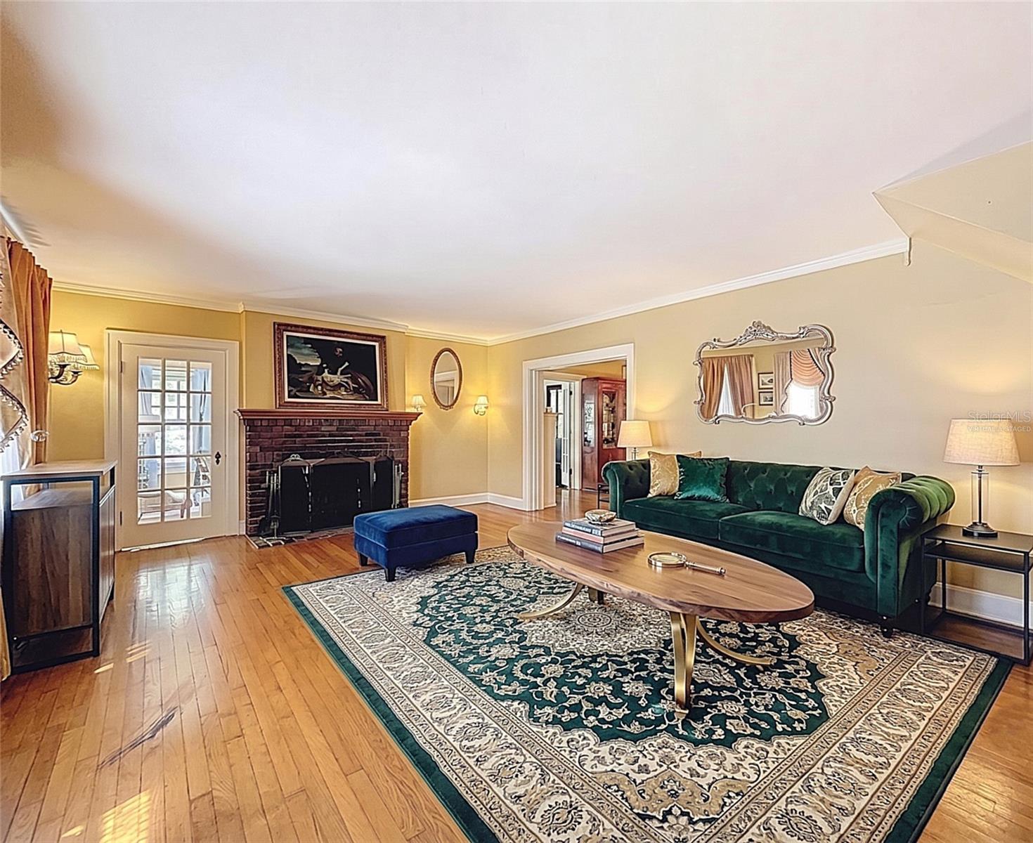 800 W LAKE ELBERT DRIVE NE