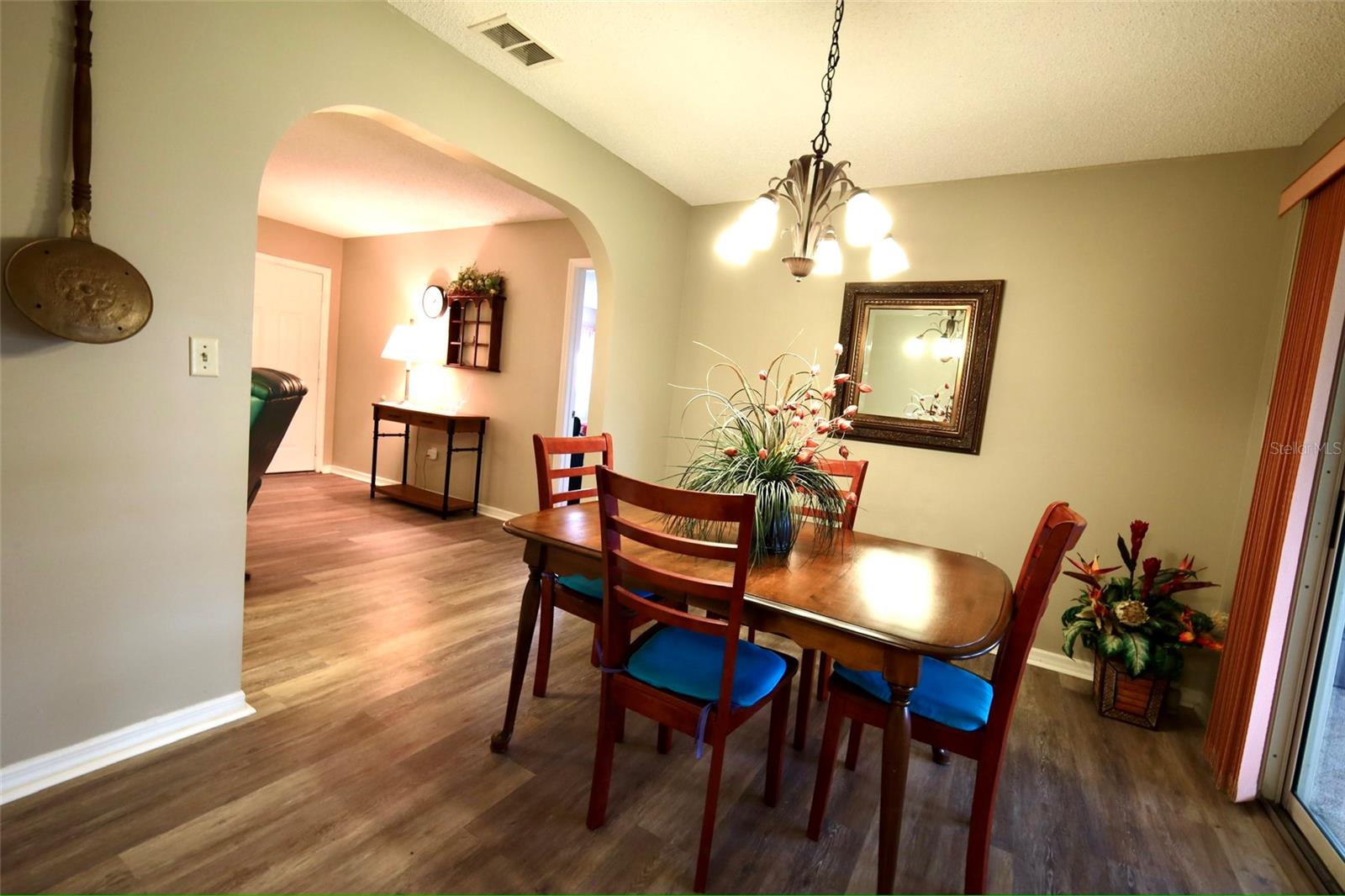 SPRUCE CRK SOUTH 02 - Residential