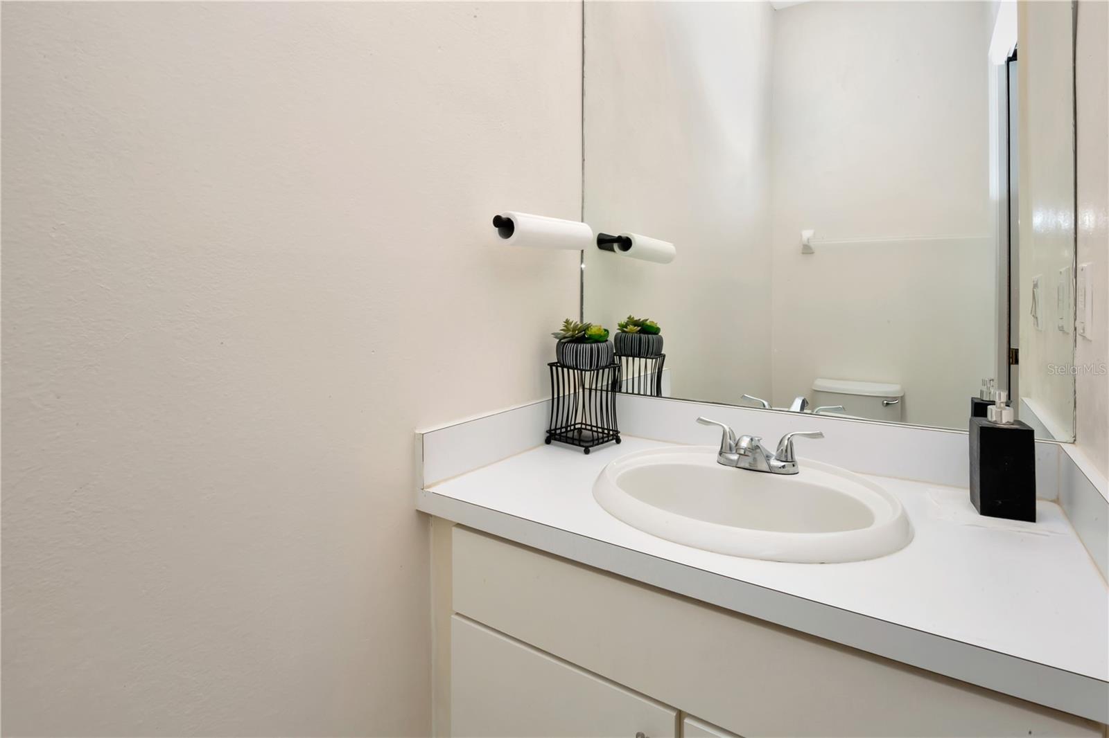 KINGS LAKE TWNHMS - Residential