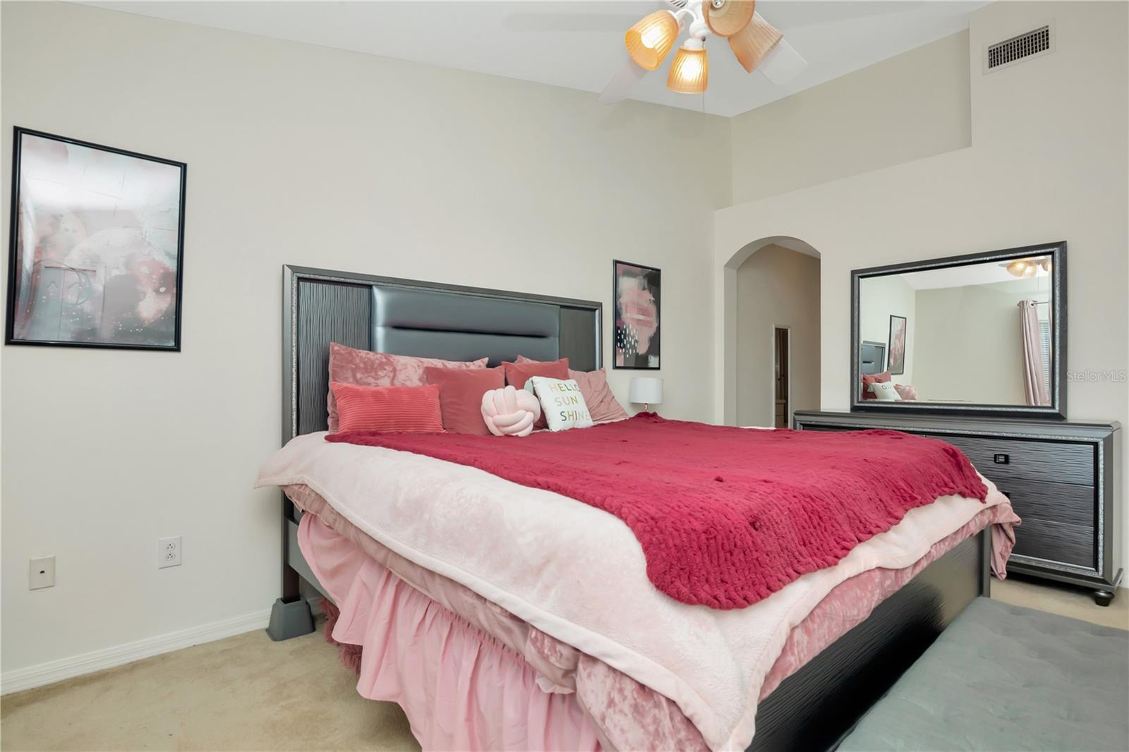 KINGS LAKE TWNHMS - Residential