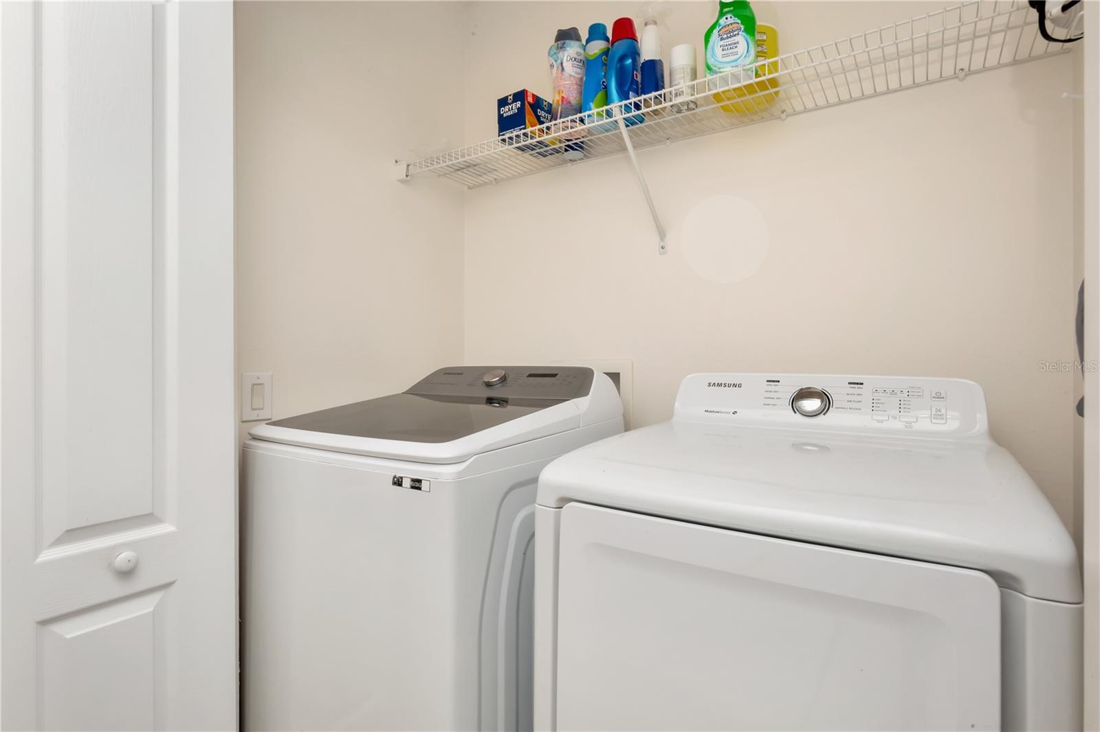 KINGS LAKE TWNHMS - Residential