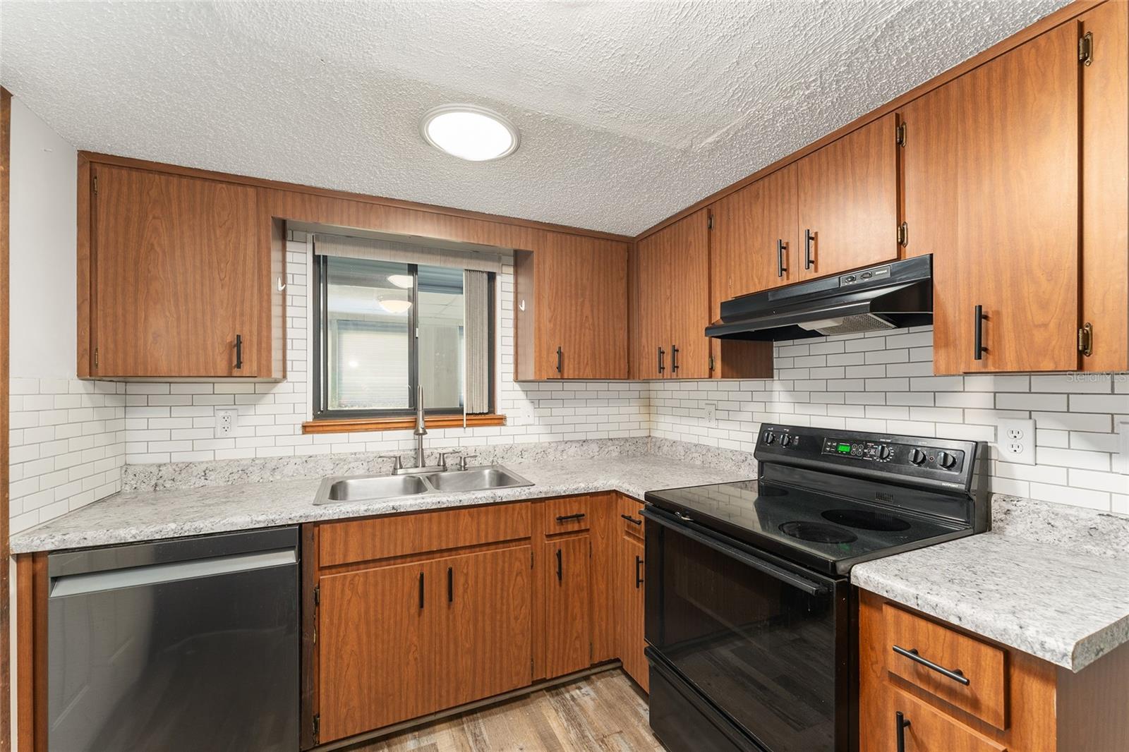 PINE RUN ESTATES - Residential