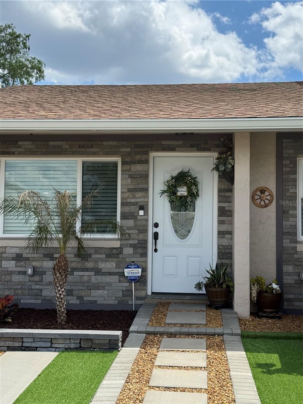 Photo of 2710 Charing Cross Way, Orlando, FL 32837 (MLS # O6408159)