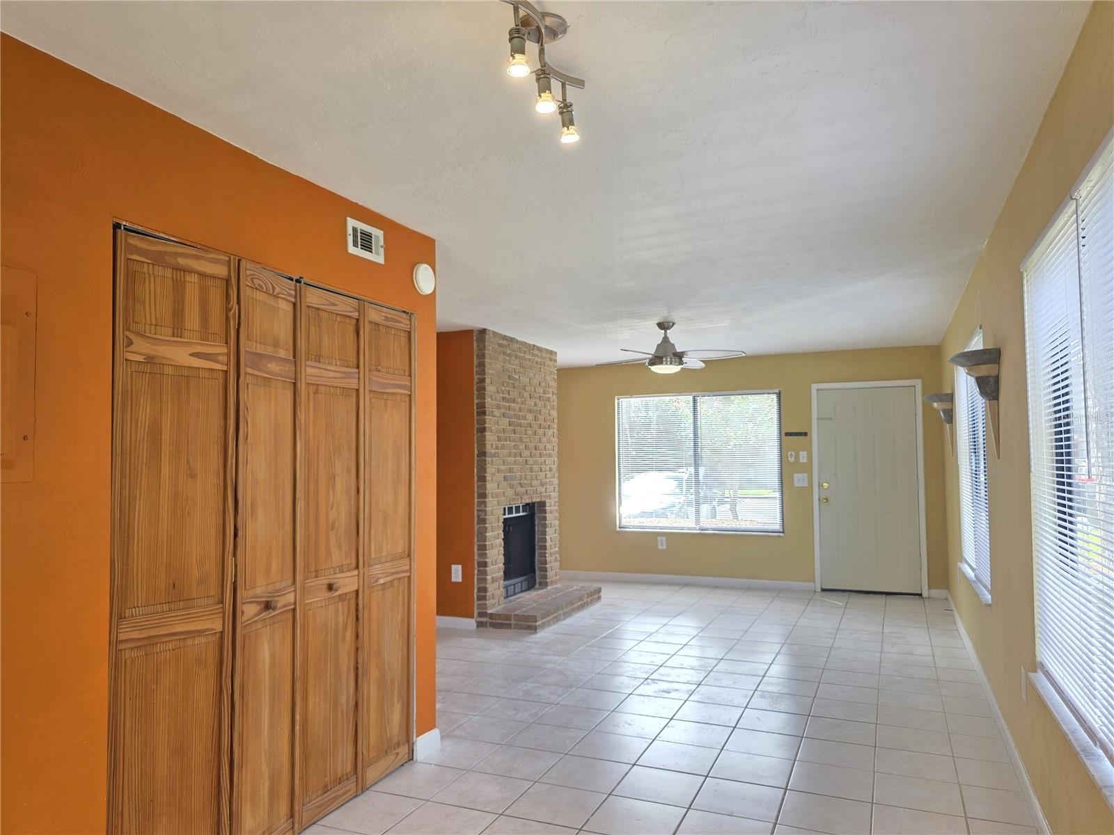 2300 SW 43RD ST M1