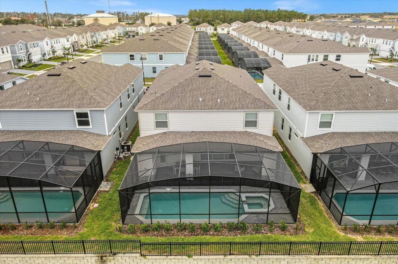 3209 LILAC WAY