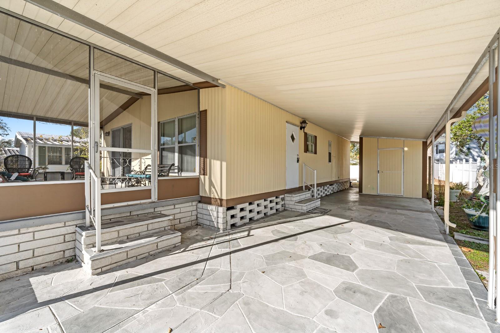 8913 SHELDON WEST DRIVE