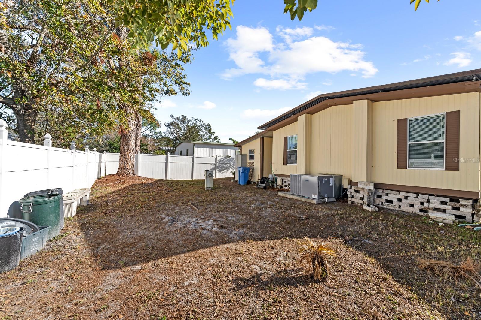 8913 SHELDON WEST DRIVE