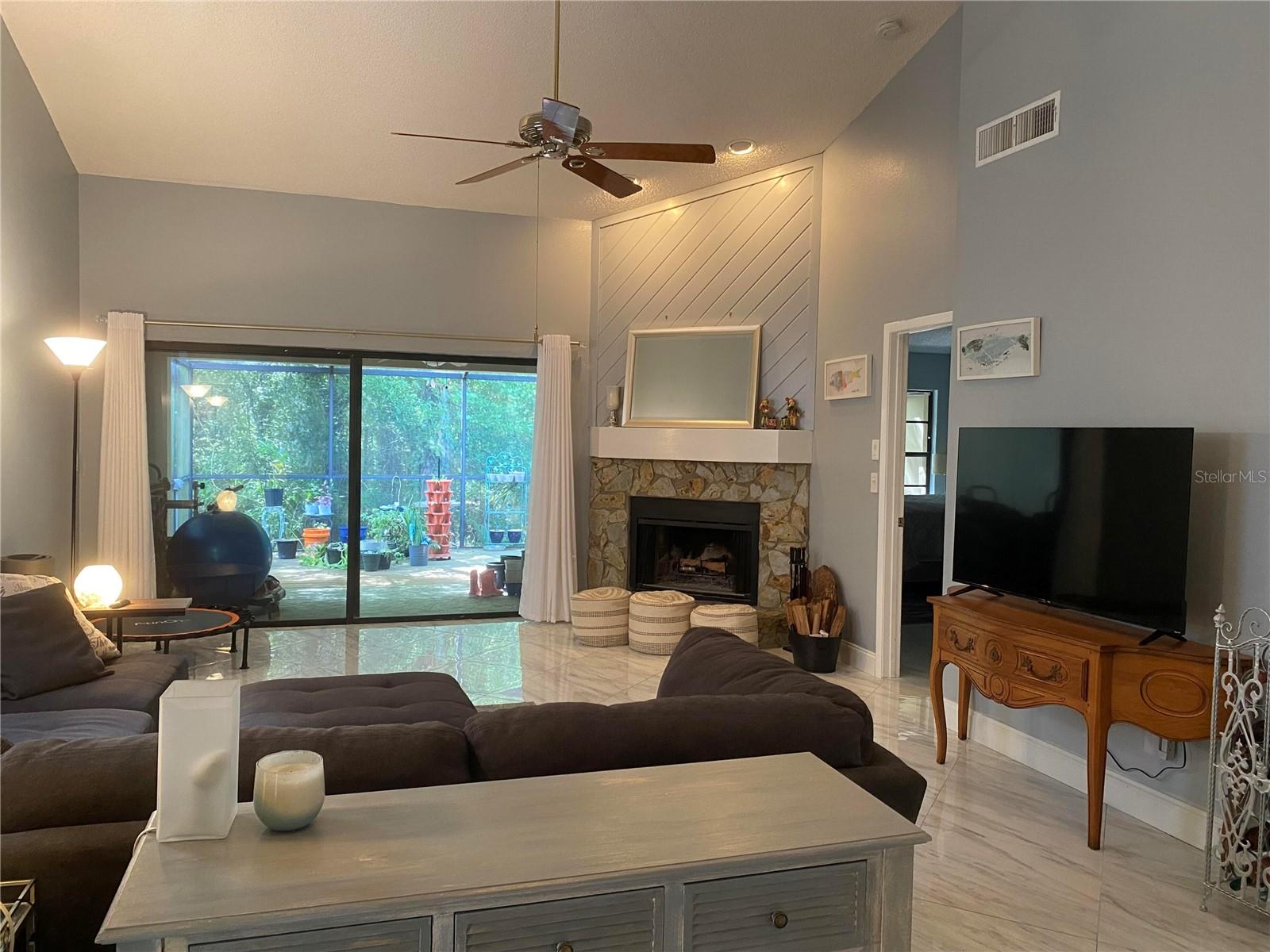 WESCOTT SQUARE - Residential