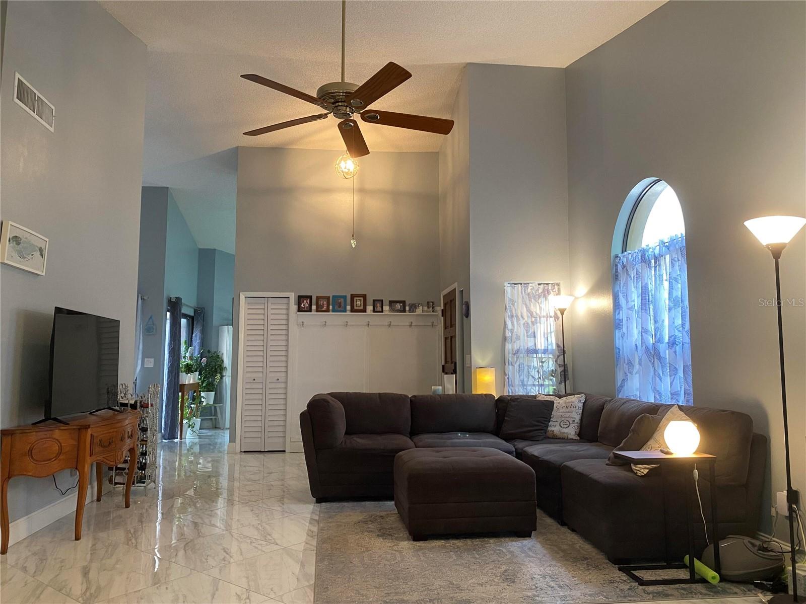 WESCOTT SQUARE - Residential